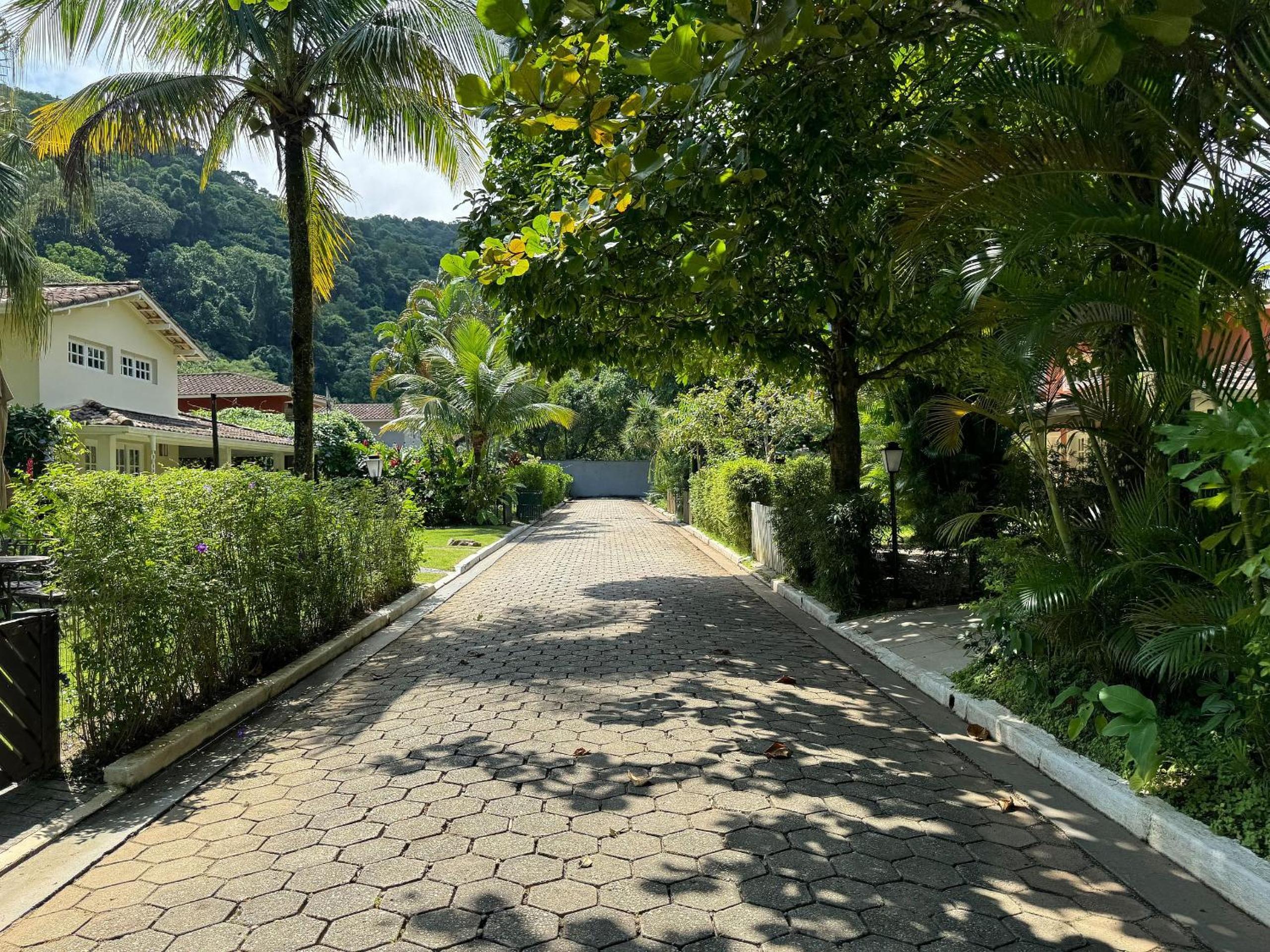 Casa com piscina privativa a 100m da Praia de Paúba