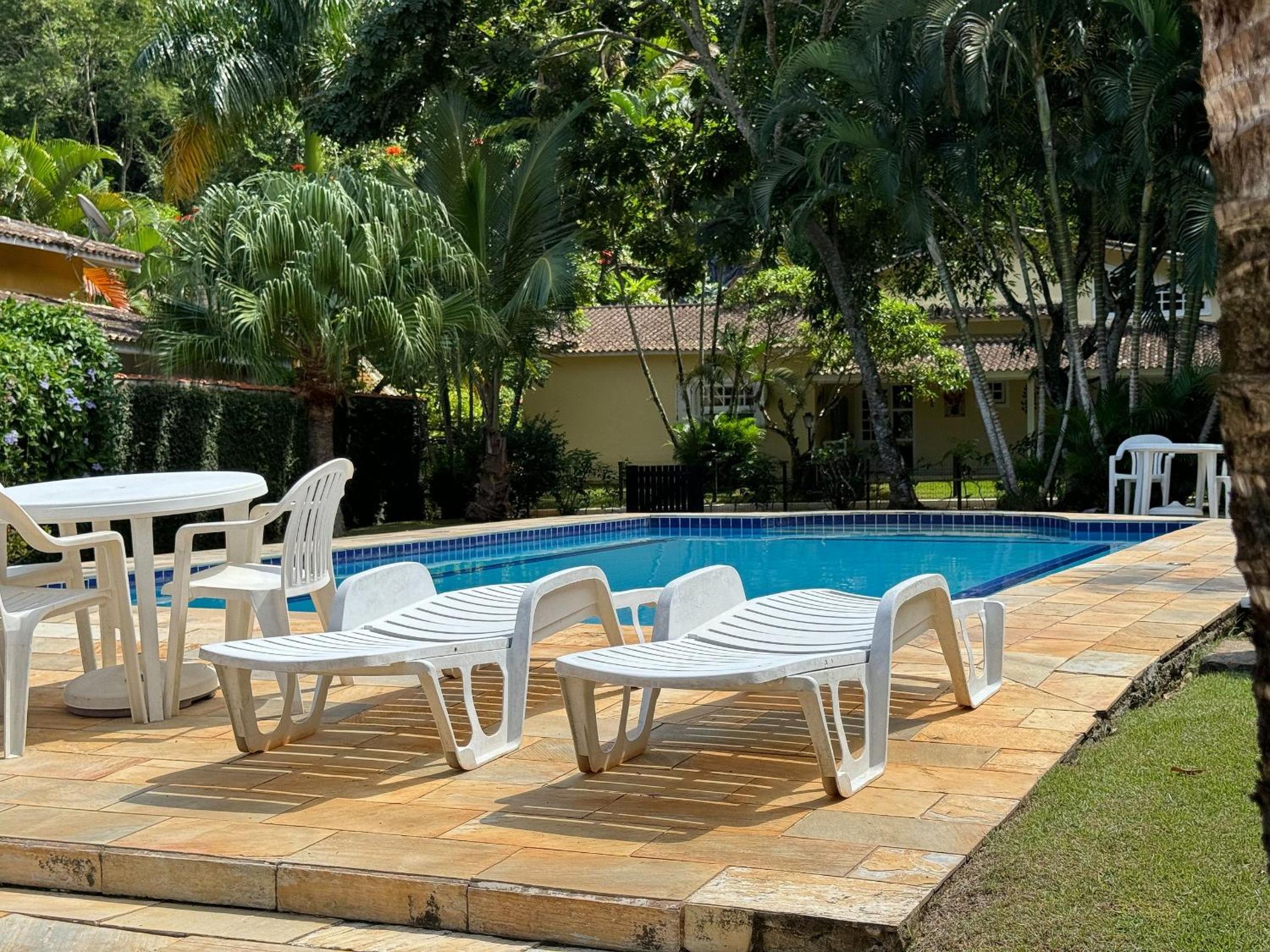 Casa com piscina privativa a 100m da Praia de Paúba