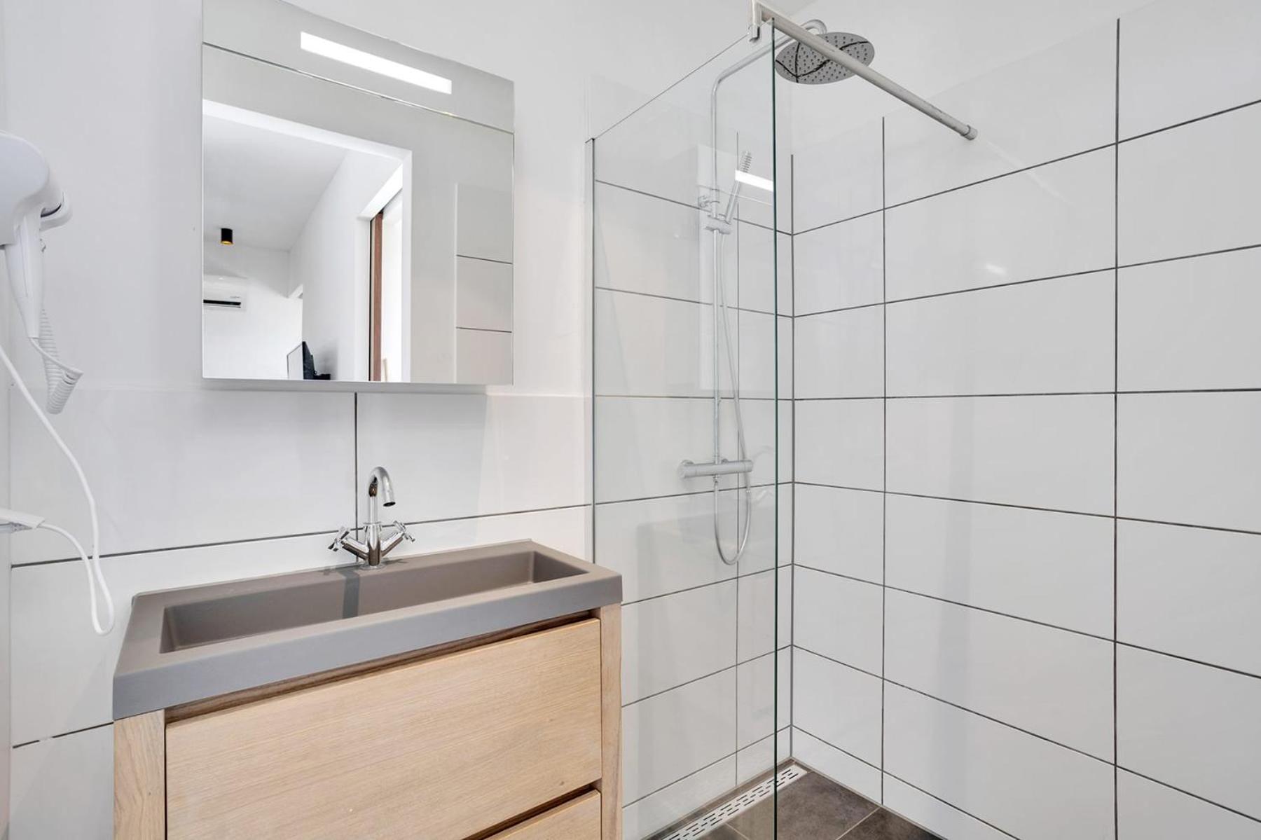Villa Valena Apartment 9 with Cooling Pool