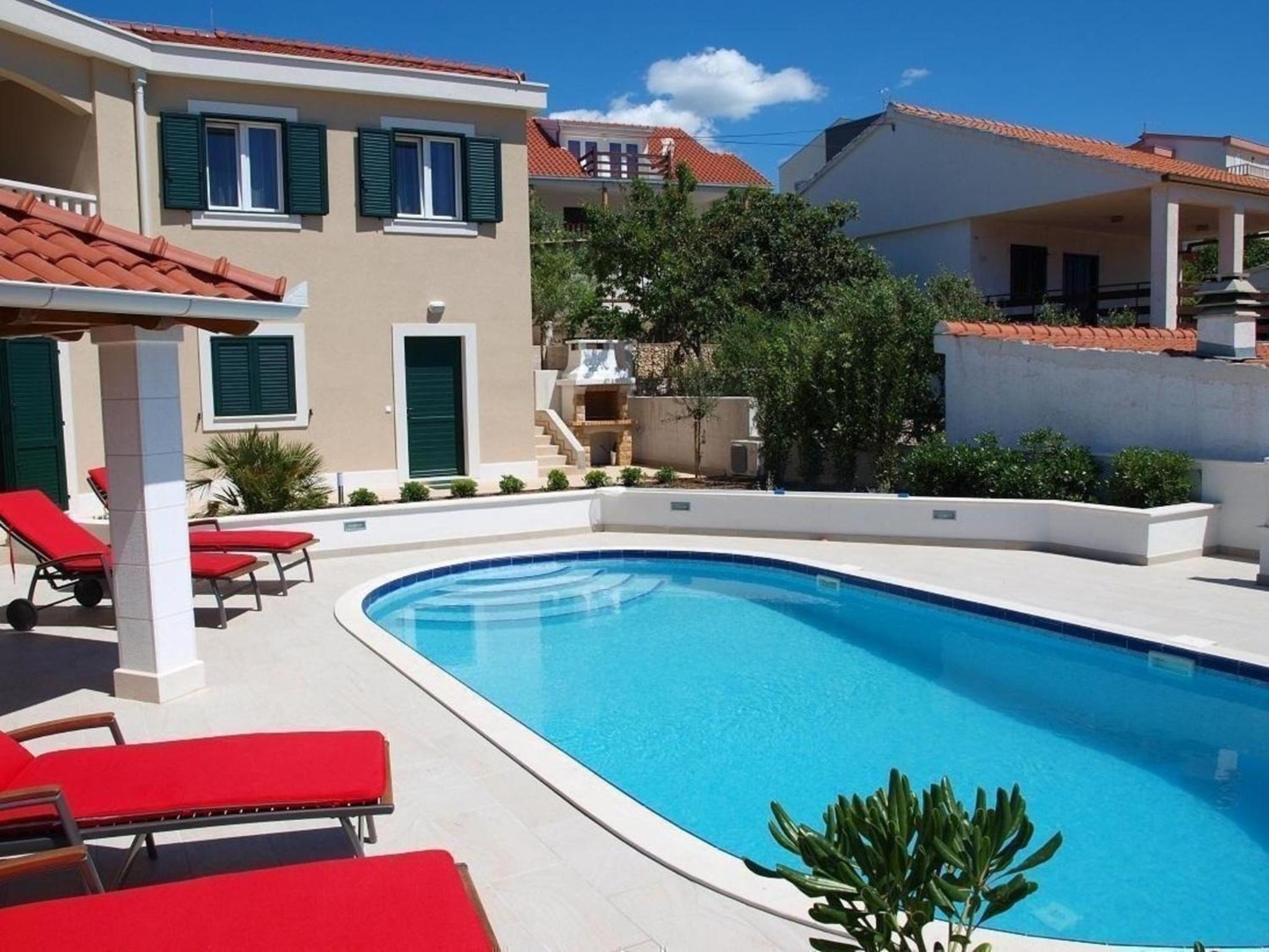 Luxuriöses Ferienhaus Mit Pool Direkt Am Meer view 3
