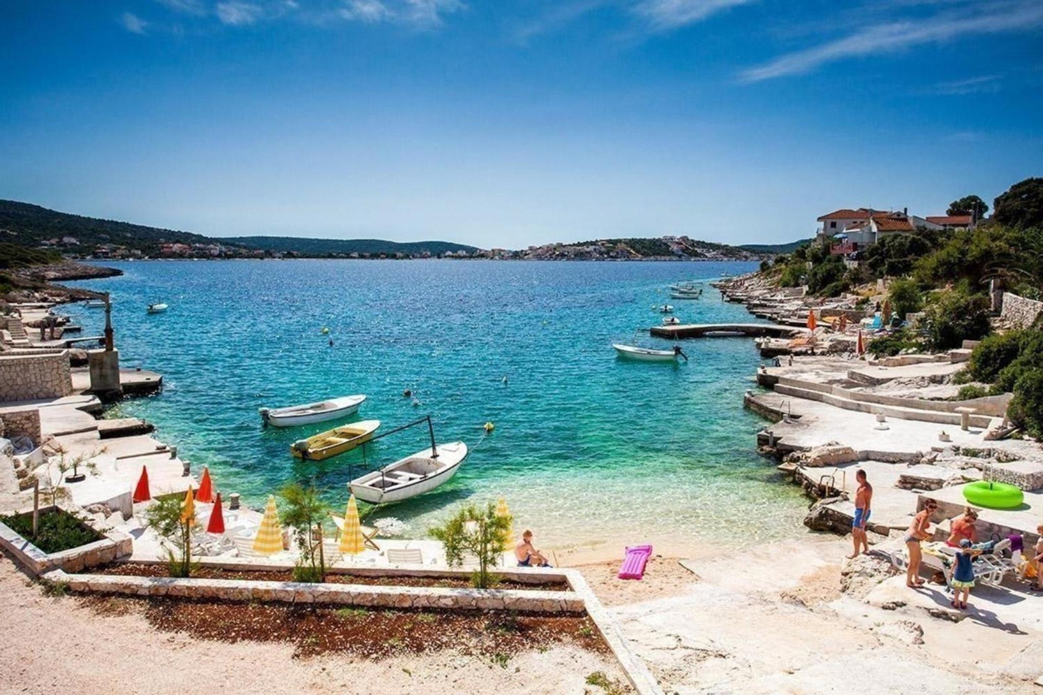 Luxuriöses Ferienhaus Mit Pool Direkt Am Meer view 5