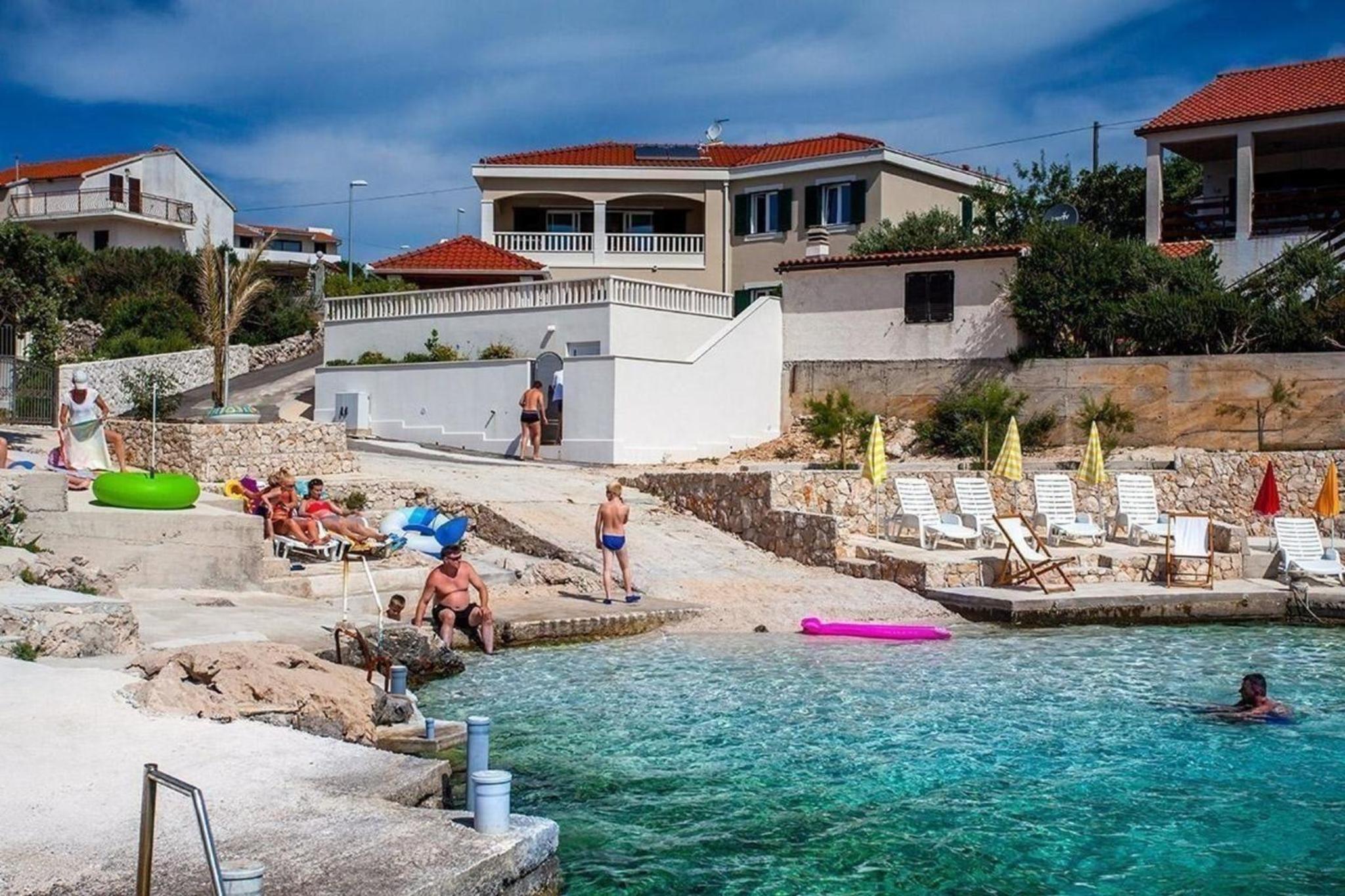 Luxuriöses Ferienhaus Mit Pool Direkt Am Meer view 4