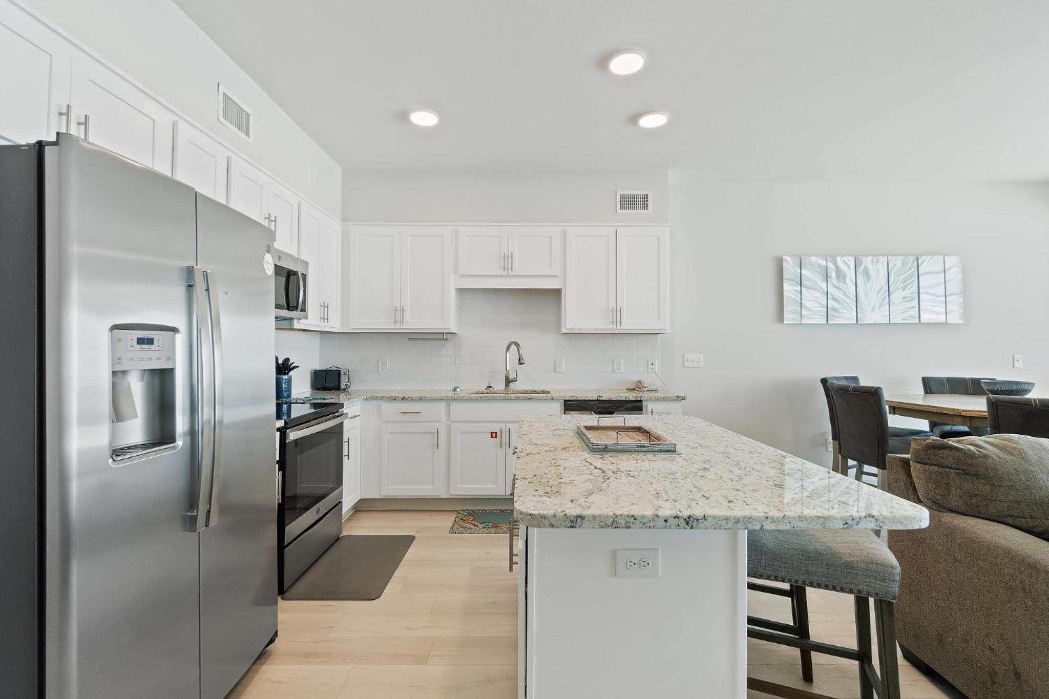 Sea Glass 405 by Vacation Homes Collection view 2