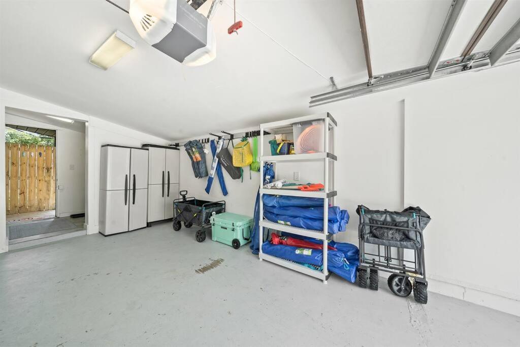 Laid-Back Bungalow 25 Blocks to Beach with Pool, Kayak and SUP Access