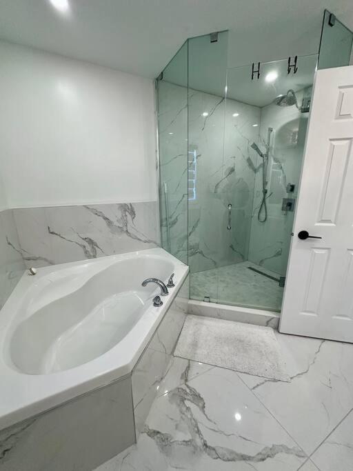 Private Luxury Full Home in Markham