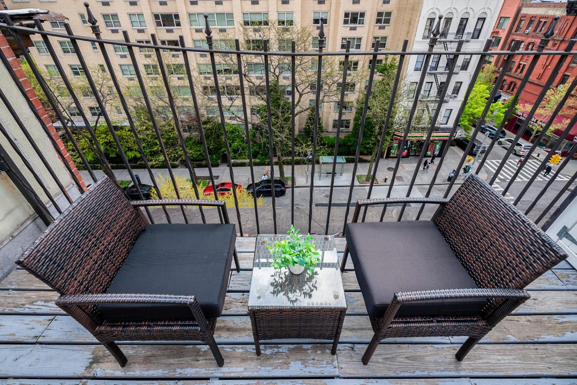 1597-PHN PH Duplex -Private Outdoor Deck W D