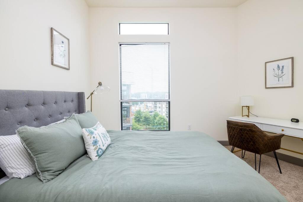Beltline Apartment by Ponce City Market-Pool & Gym view 5