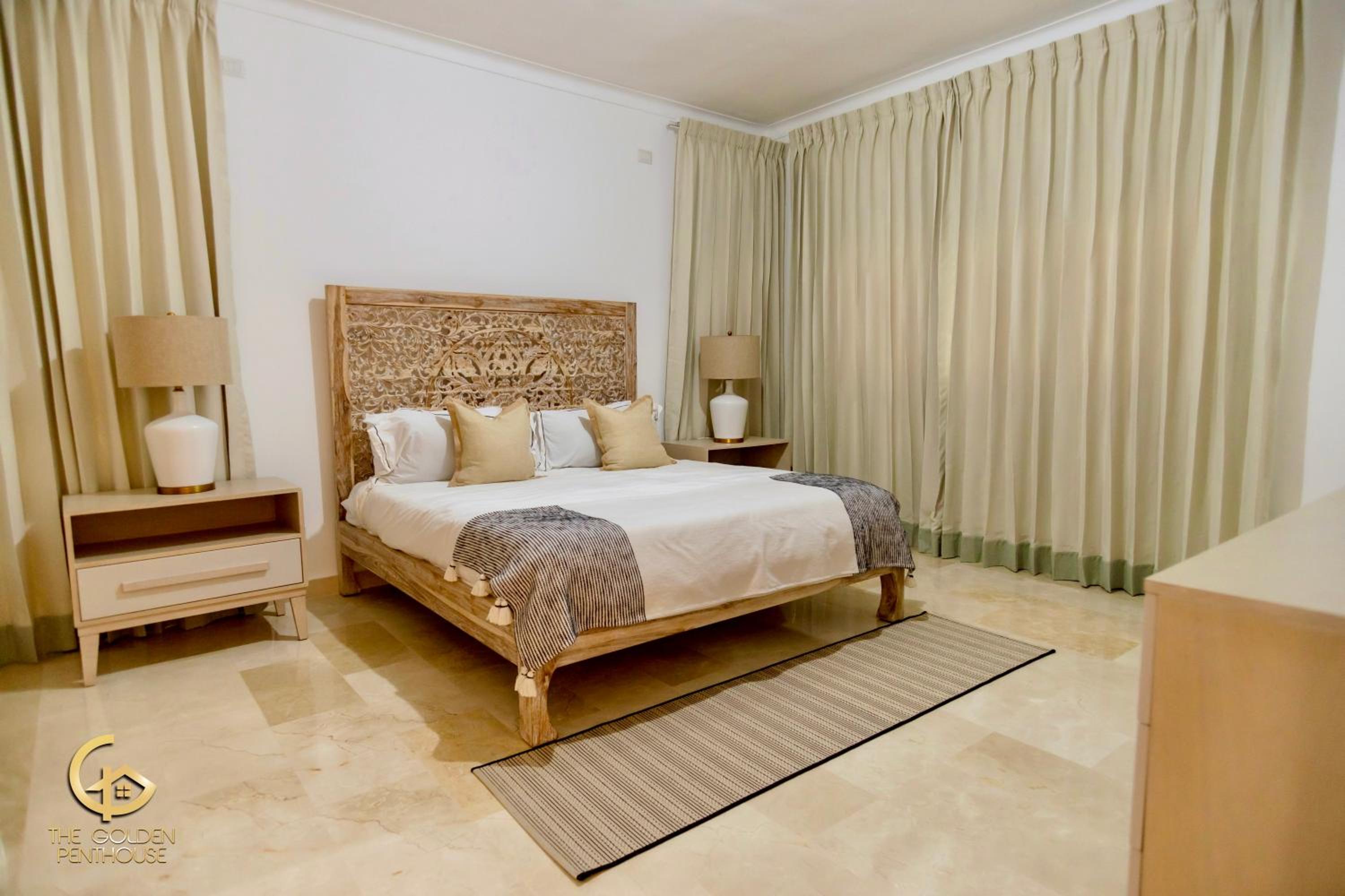 Golden Penthouse by Amar'e