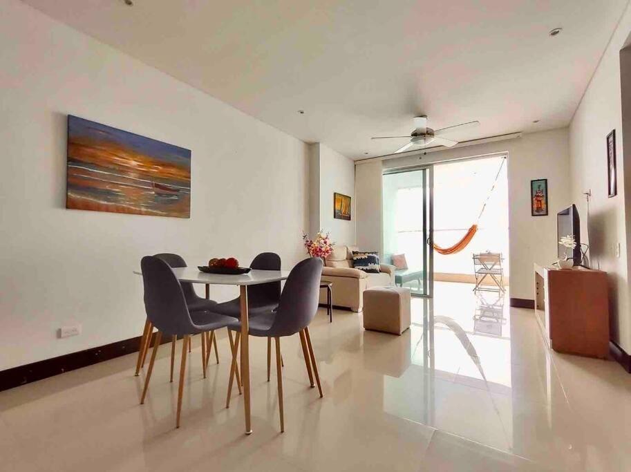 Apartamento vista al mar y cerca centro histórico