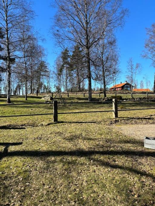 Gästhus i gårdsmiljö
