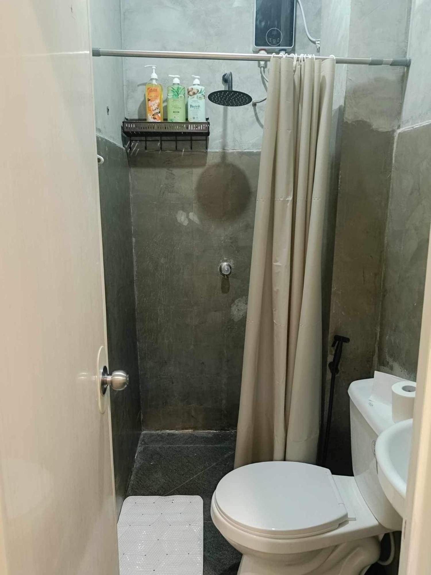 Budget rooms Puerto Princesa view 2