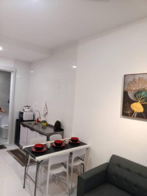 Sky Trees High Floor 2 Guests Living Room Balcony Nflix Disney Plus B22A