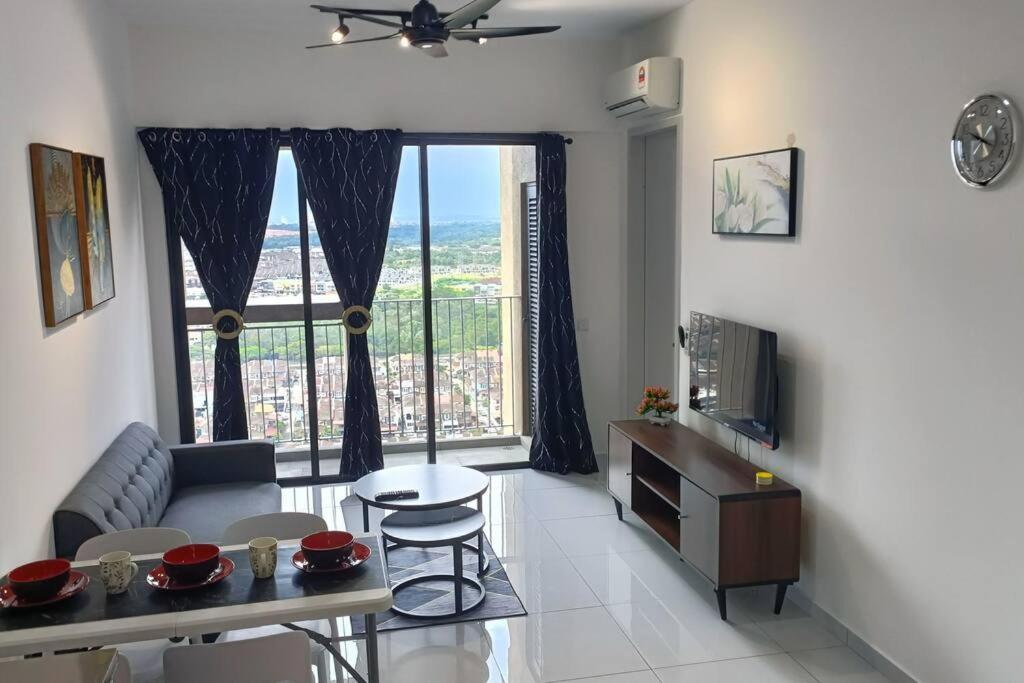 Sky Trees High Floor 2 Guests Living Room Balcony Nflix Disney Plus B22A