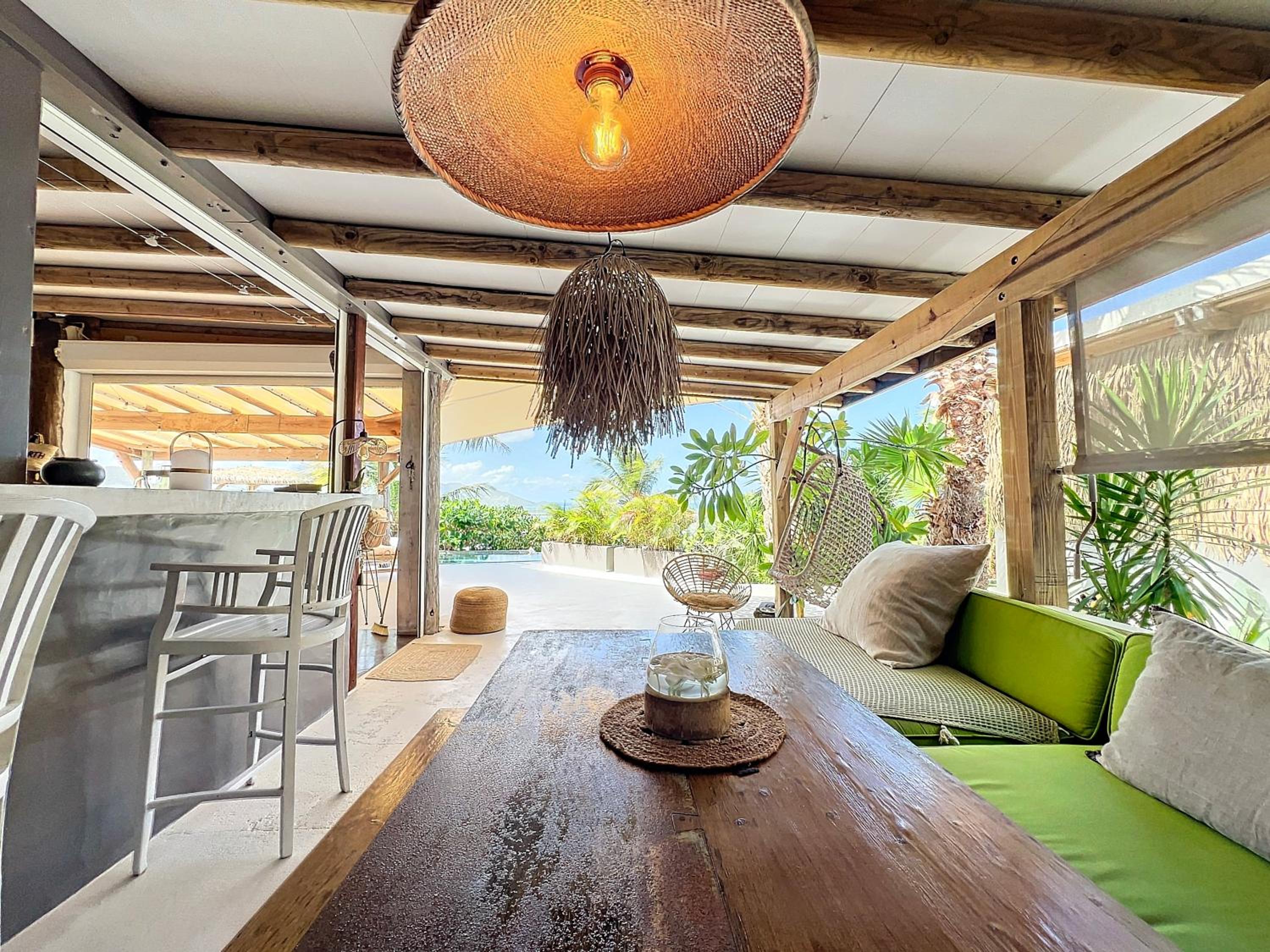 Villa Les Sucriers sea view swimming pool open-air atmospher