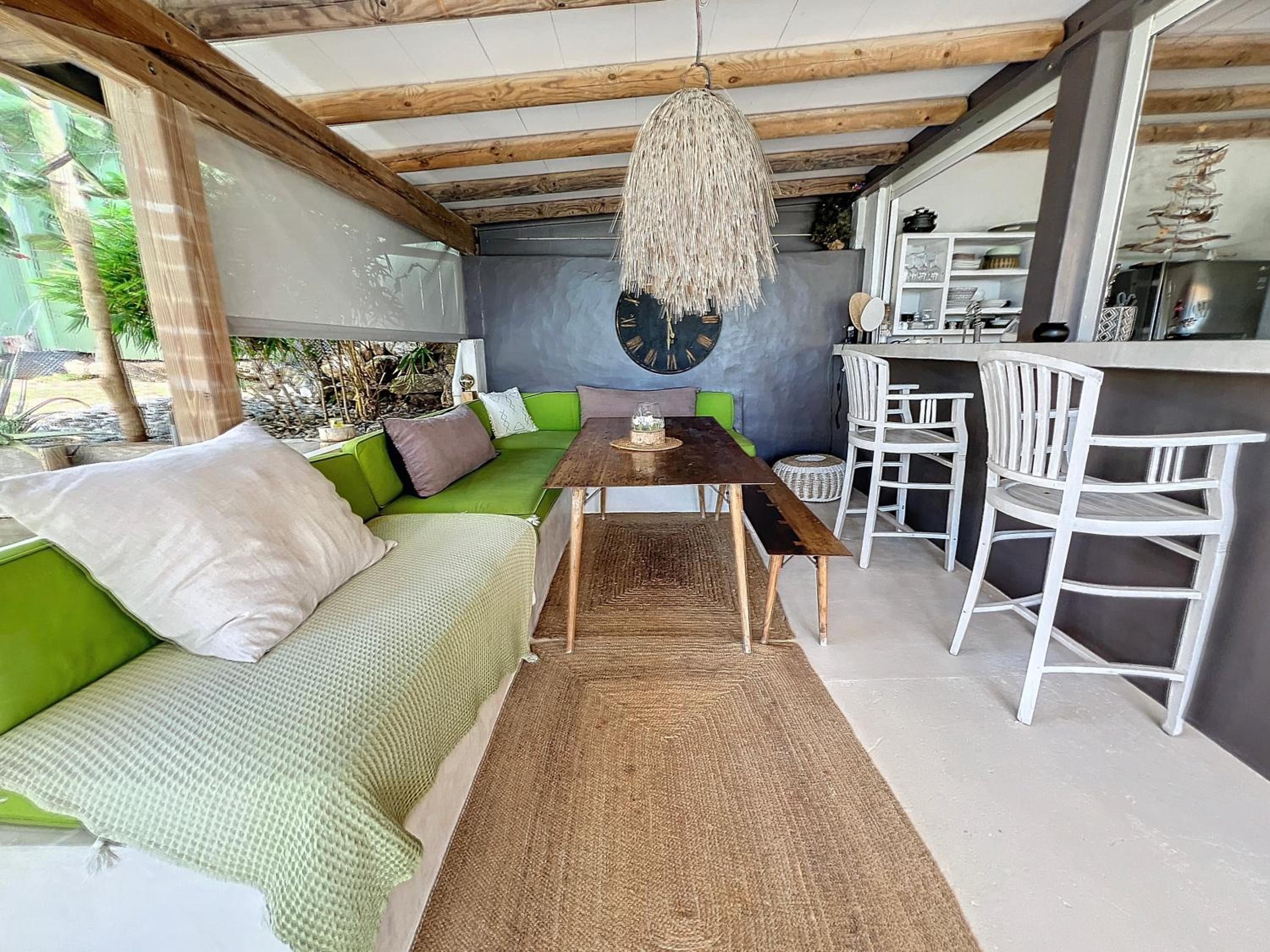 Villa Les Sucriers sea view swimming pool open-air atmospher