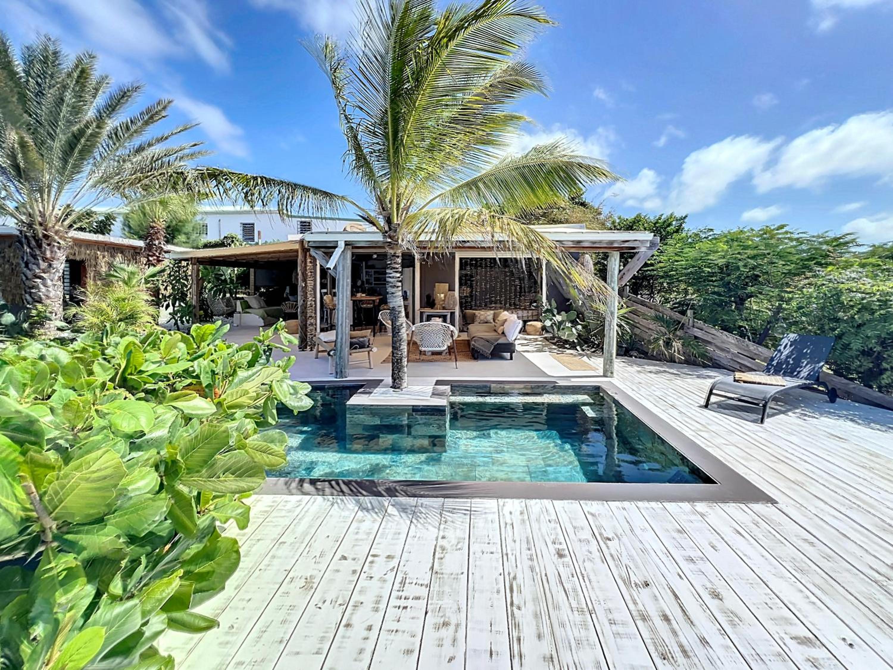 Villa Les Sucriers sea view swimming pool open-air atmospher