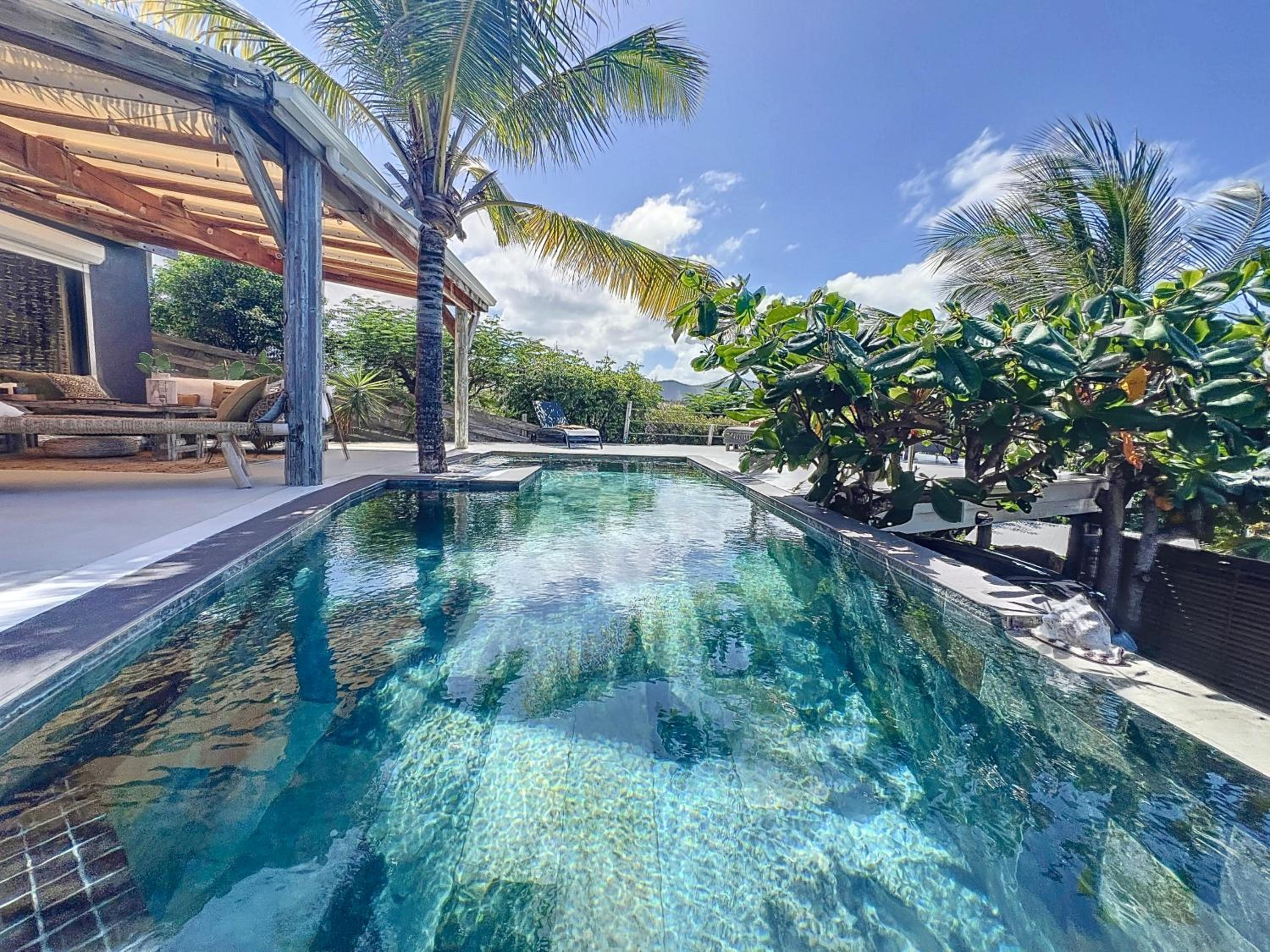 Villa Les Sucriers sea view swimming pool open-air atmospher