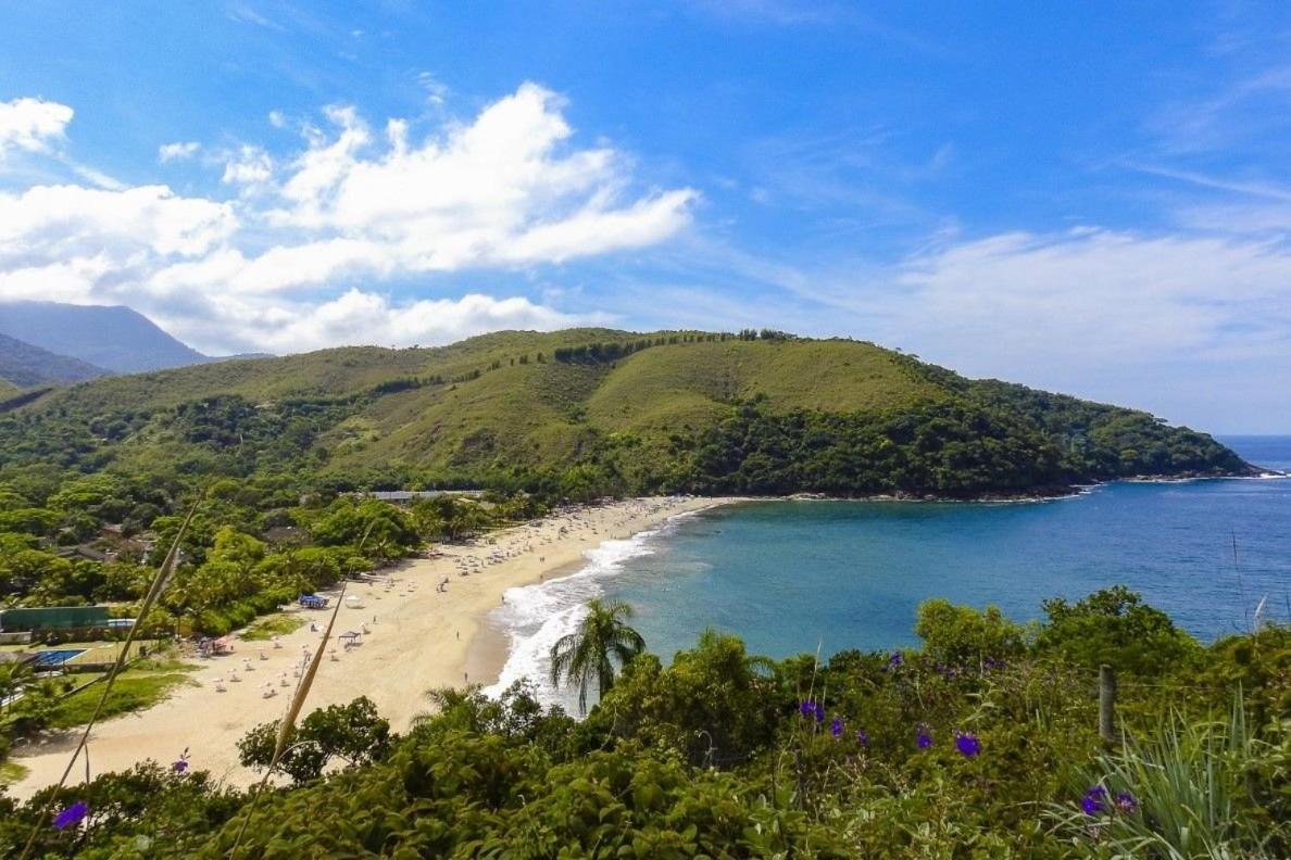 Casa com piscina privativa a 100m da Praia de Paúba