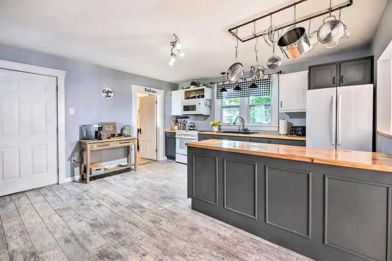 Charming Bingham Home Near Outdoor Adventure, Pet Friendly! view 4