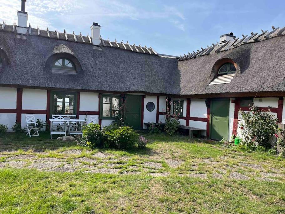 Guesthouse by the sea