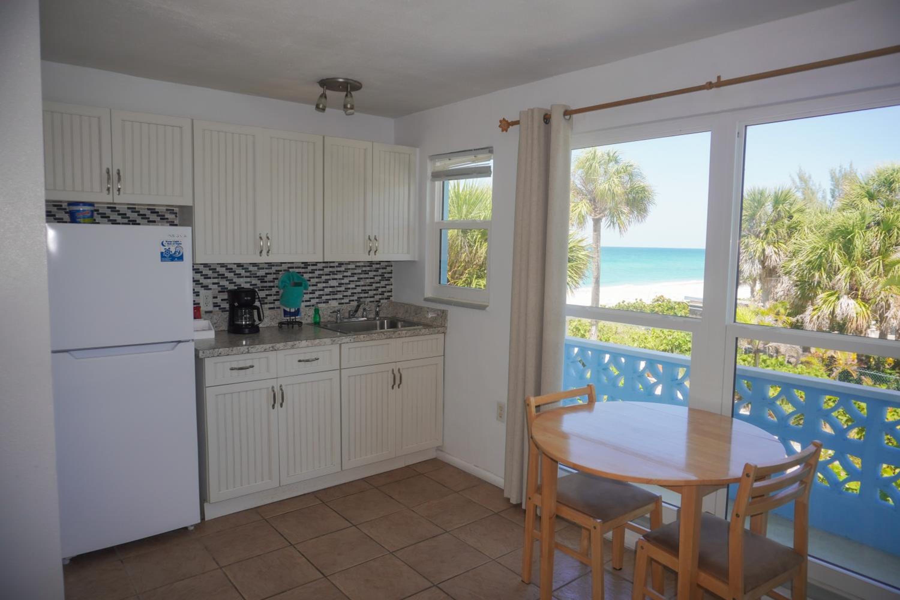The Pearl Beach Inn