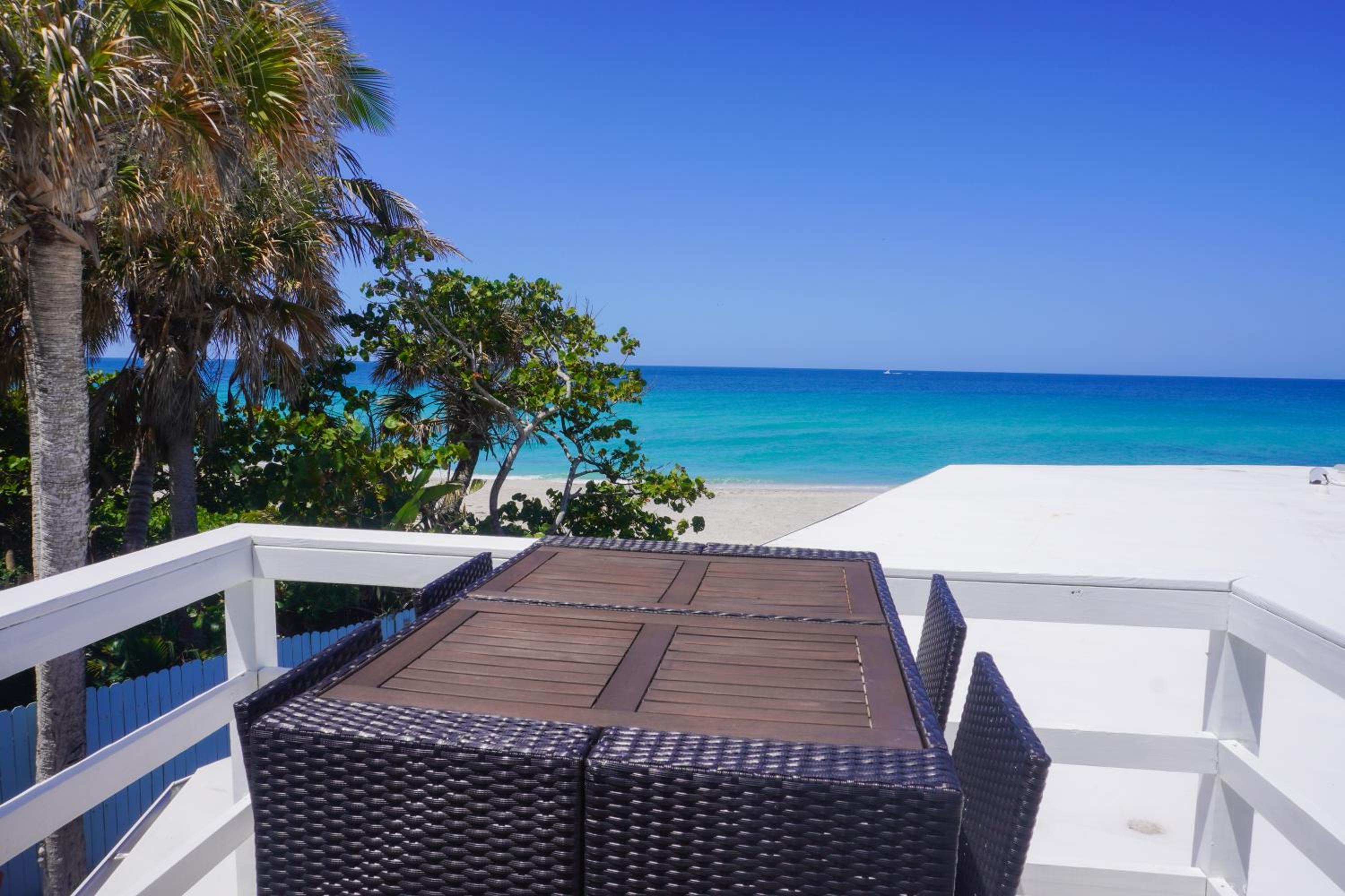 The Pearl Beach Inn