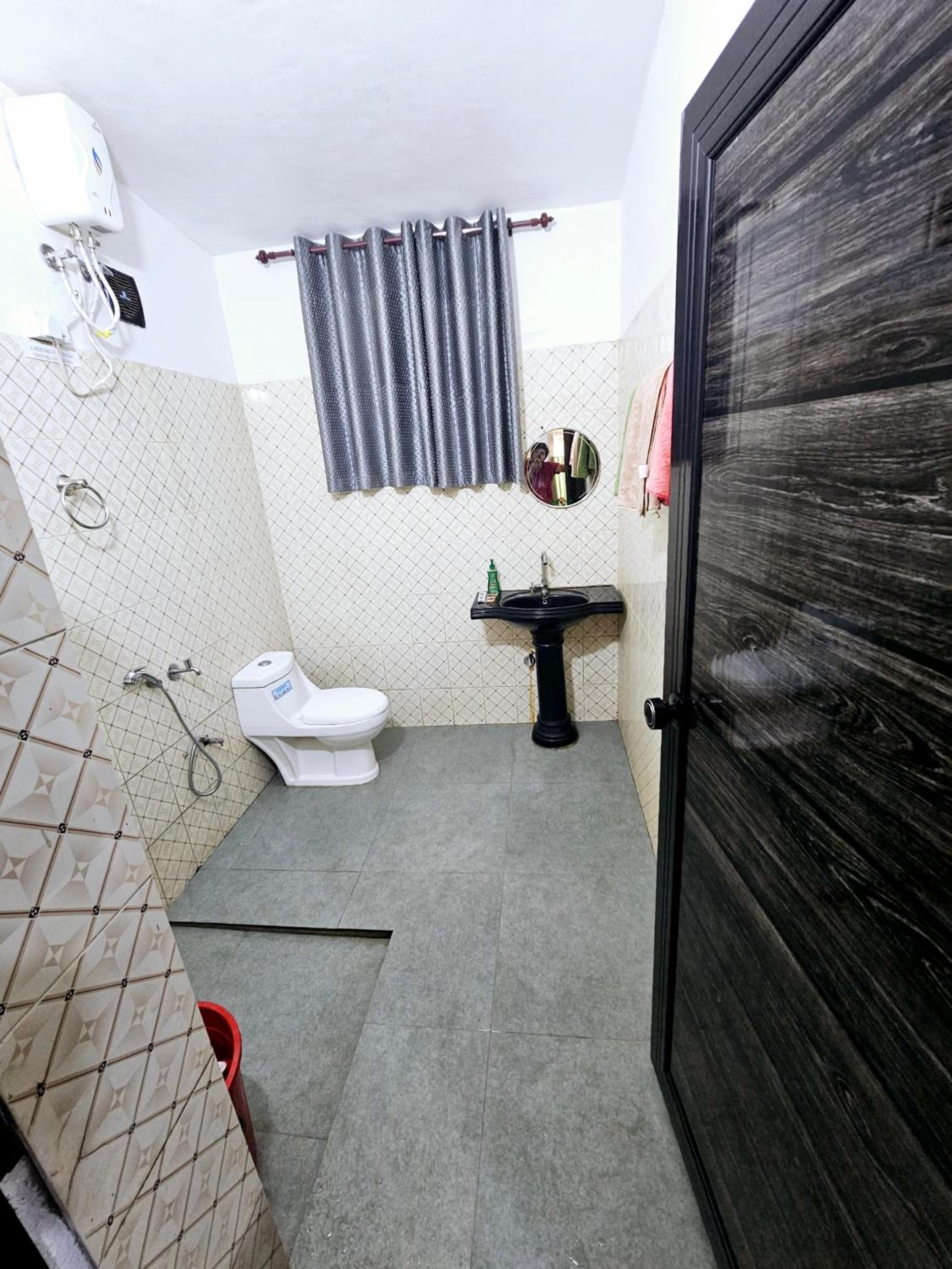 GB 25 cottage's view 4