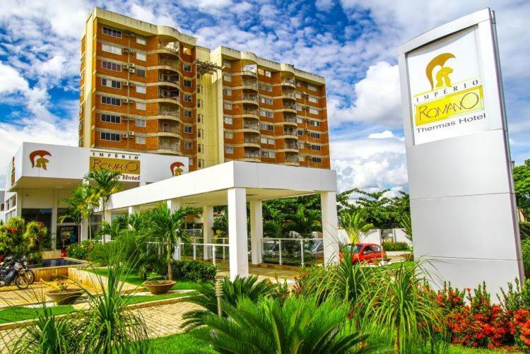 Apartamento Império Romano - 2 QUARTOS, 24HS PISCINA