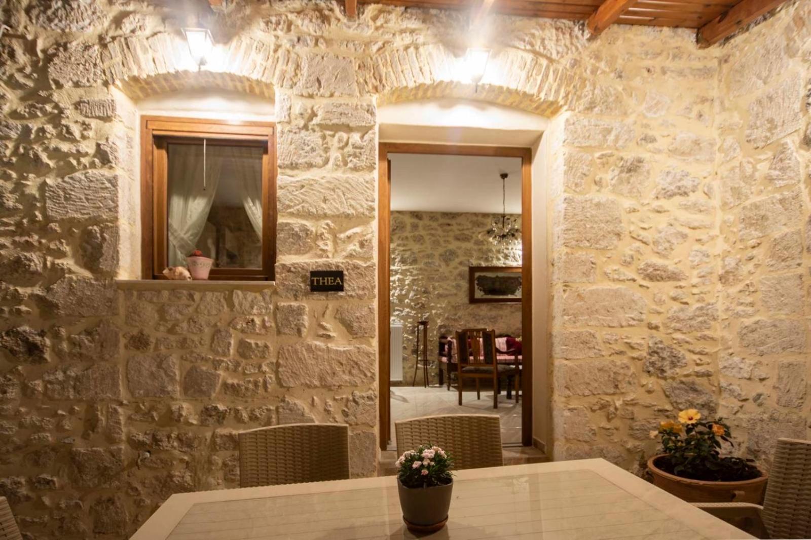 Kalomiris Thea Suite
