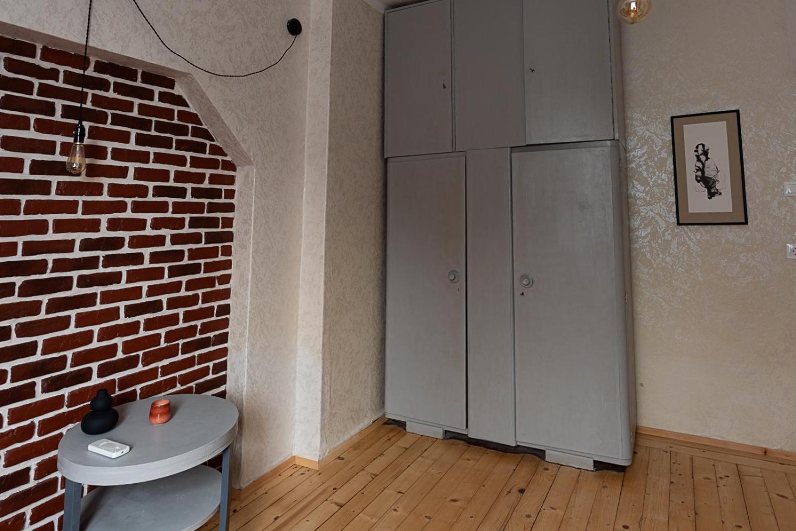 Centrally Located Vintage Flat