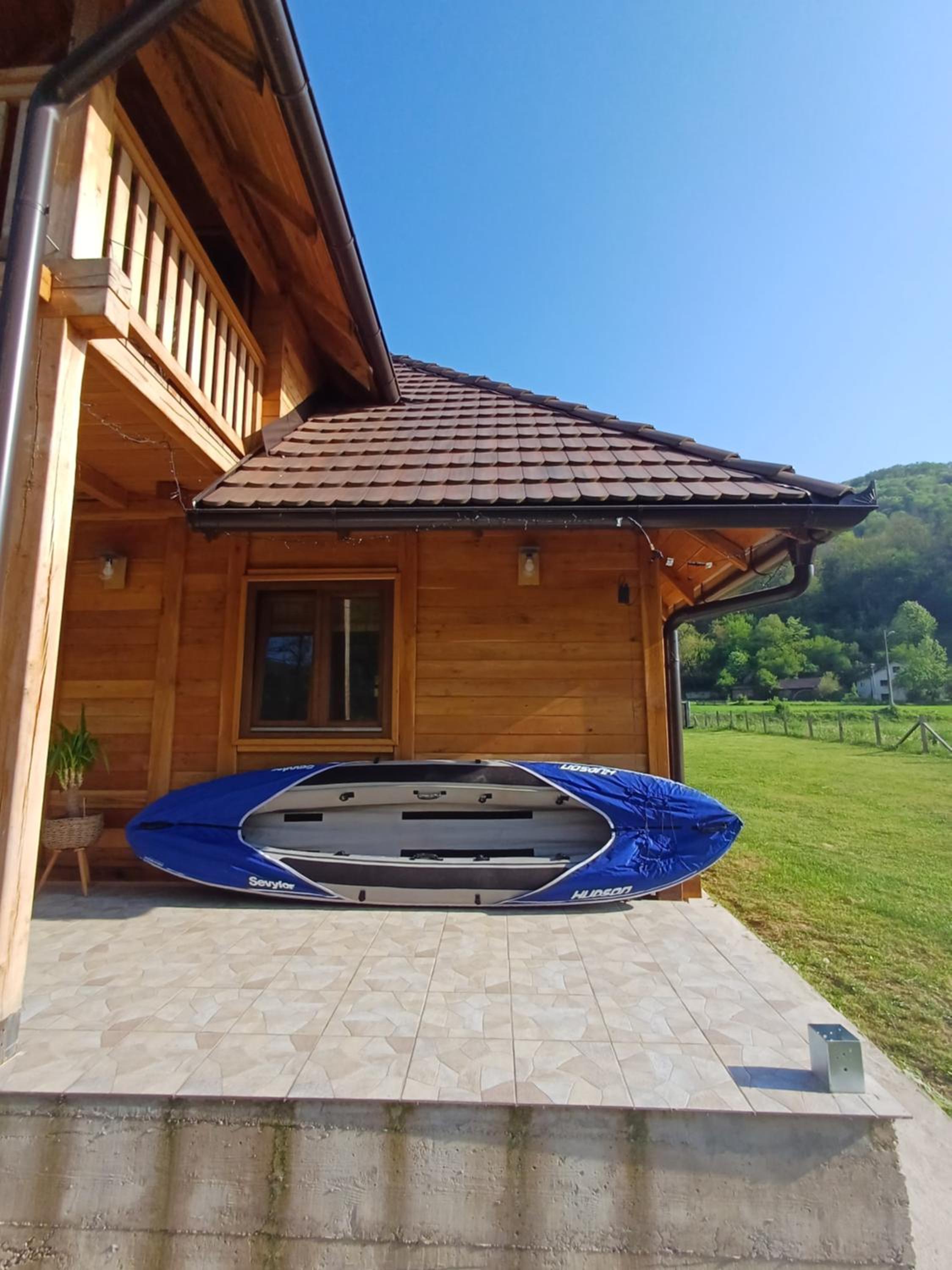 Drinska Dama view 5
