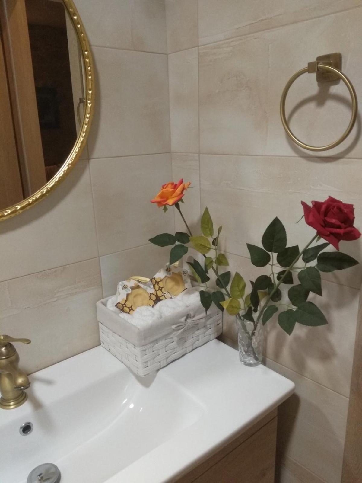 Kalomiris Thea Suite