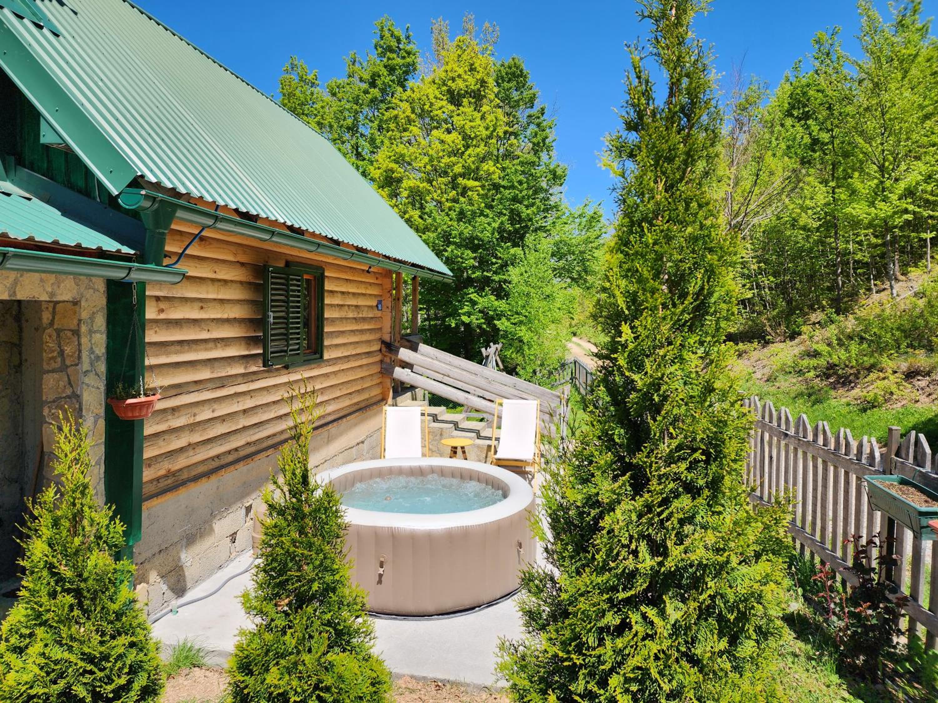 Koliba Pčelica 1-SPA