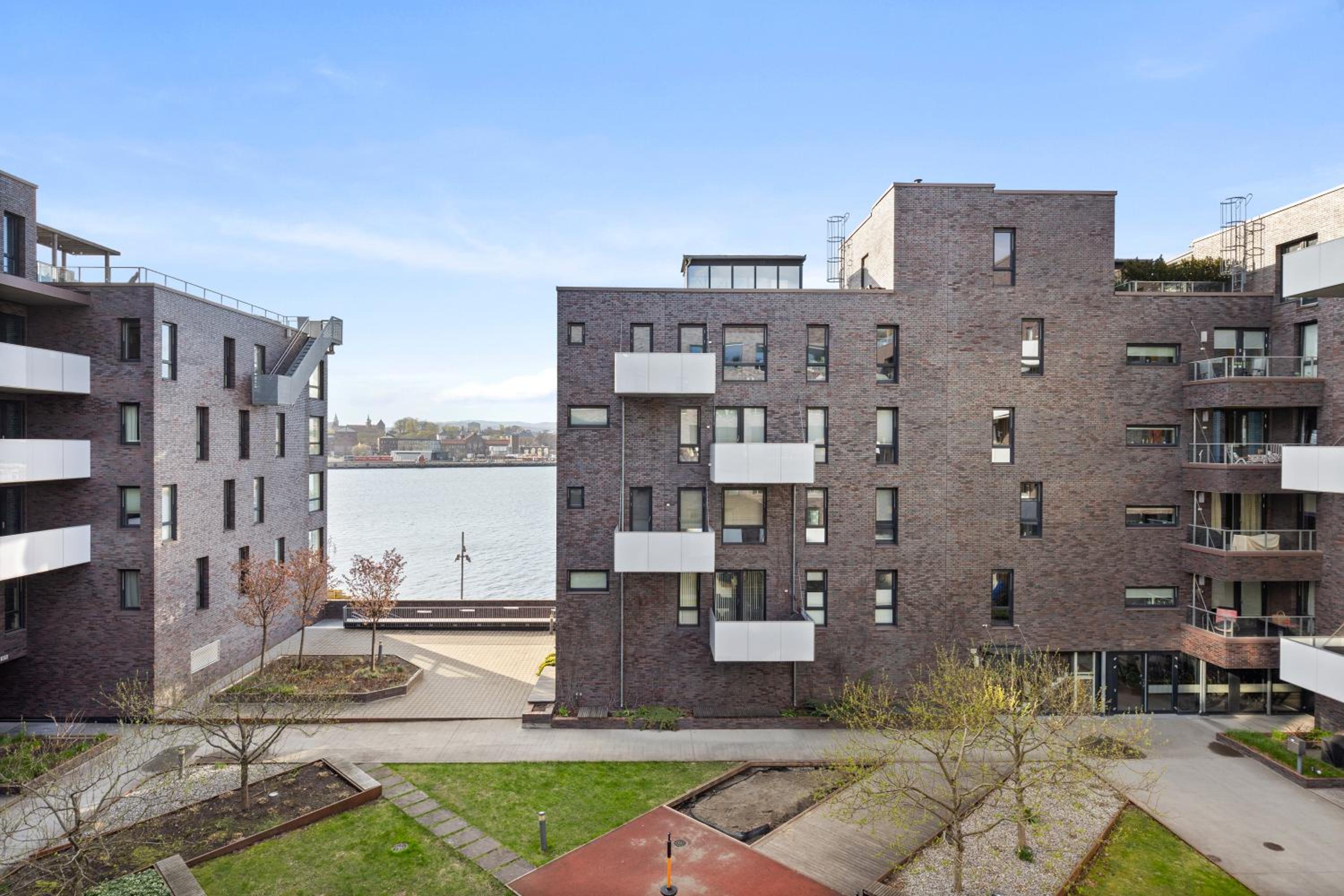 Luxury 3-Bedroom Flat with Seaview in Central Oslo view 5
