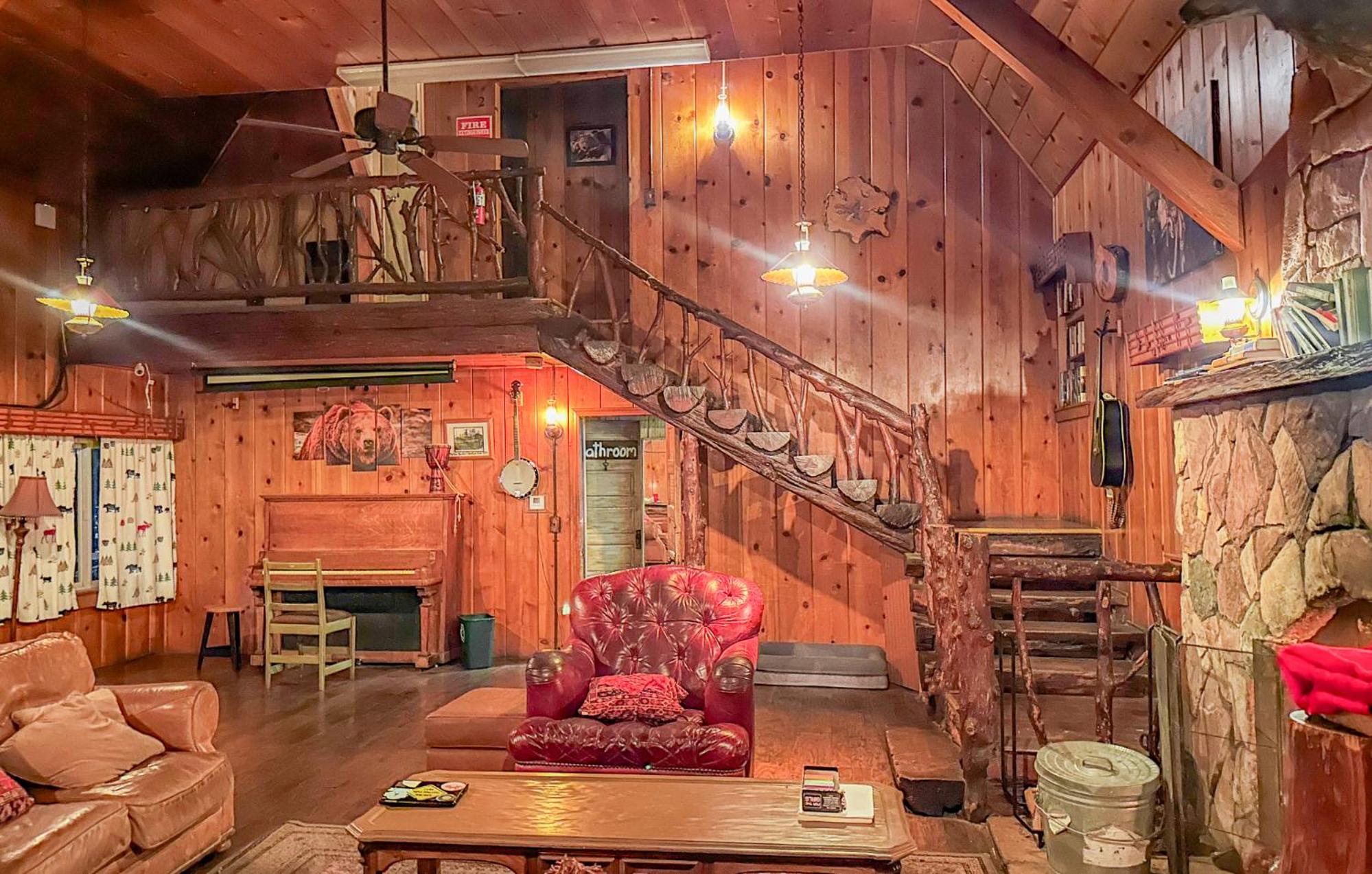ITH Big Bear Lake Hostel & Lodge