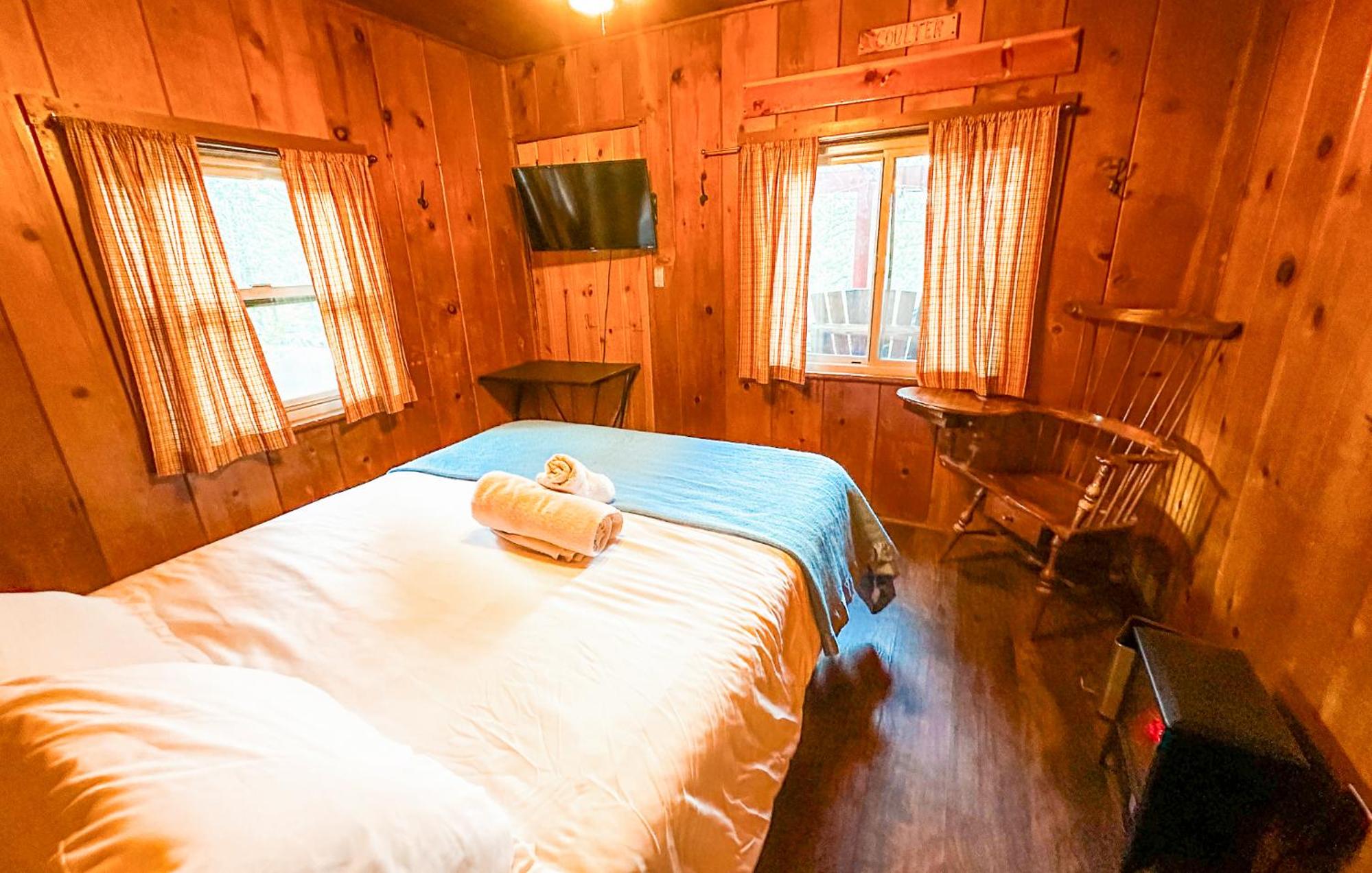ITH Big Bear Lake Hostel & Lodge
