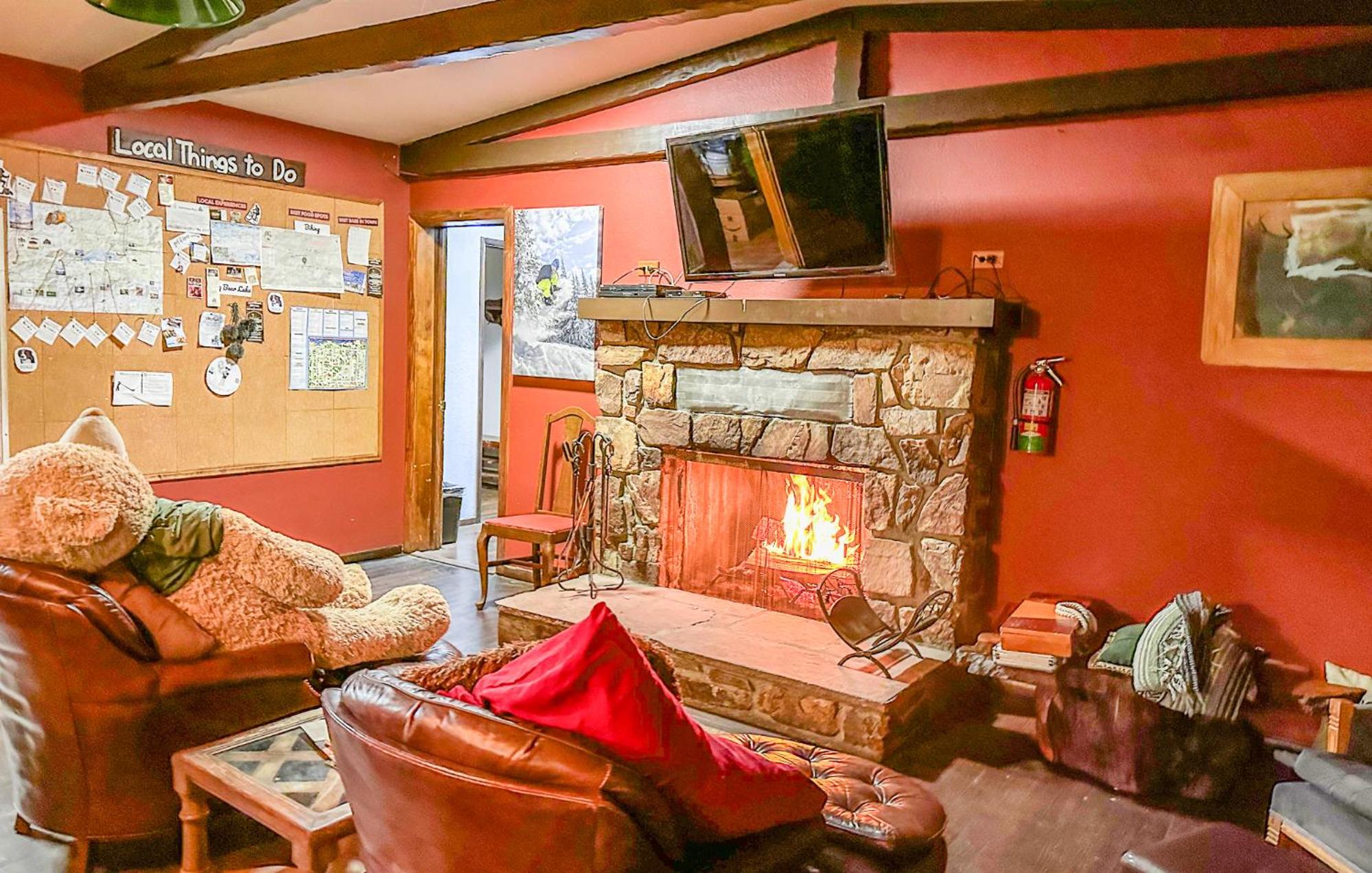 ITH Big Bear Lake Hostel & Lodge