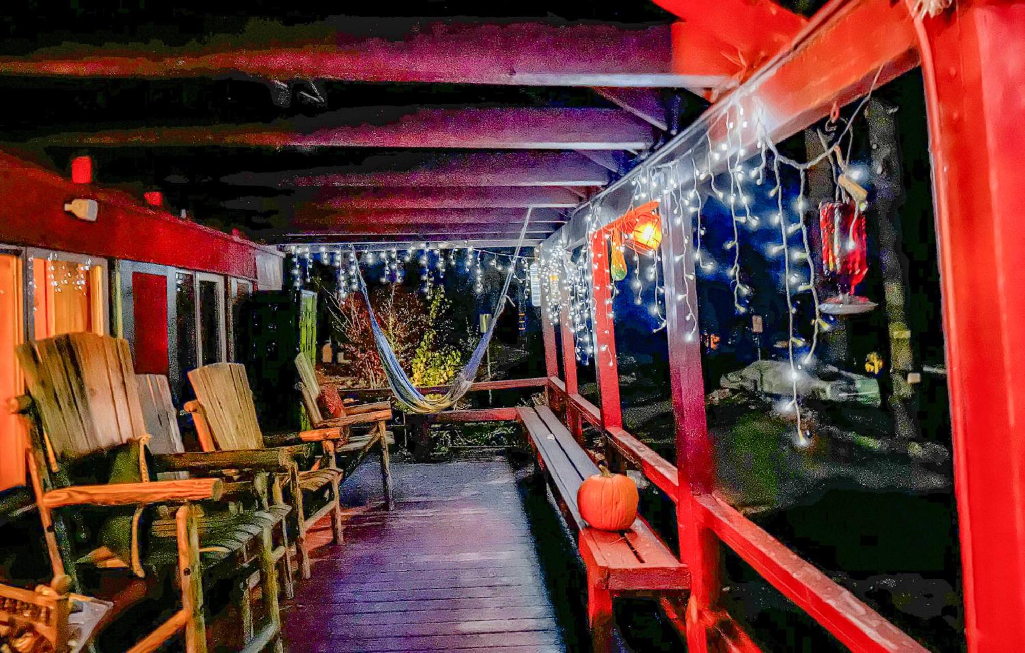 ITH Big Bear Lake Hostel & Lodge