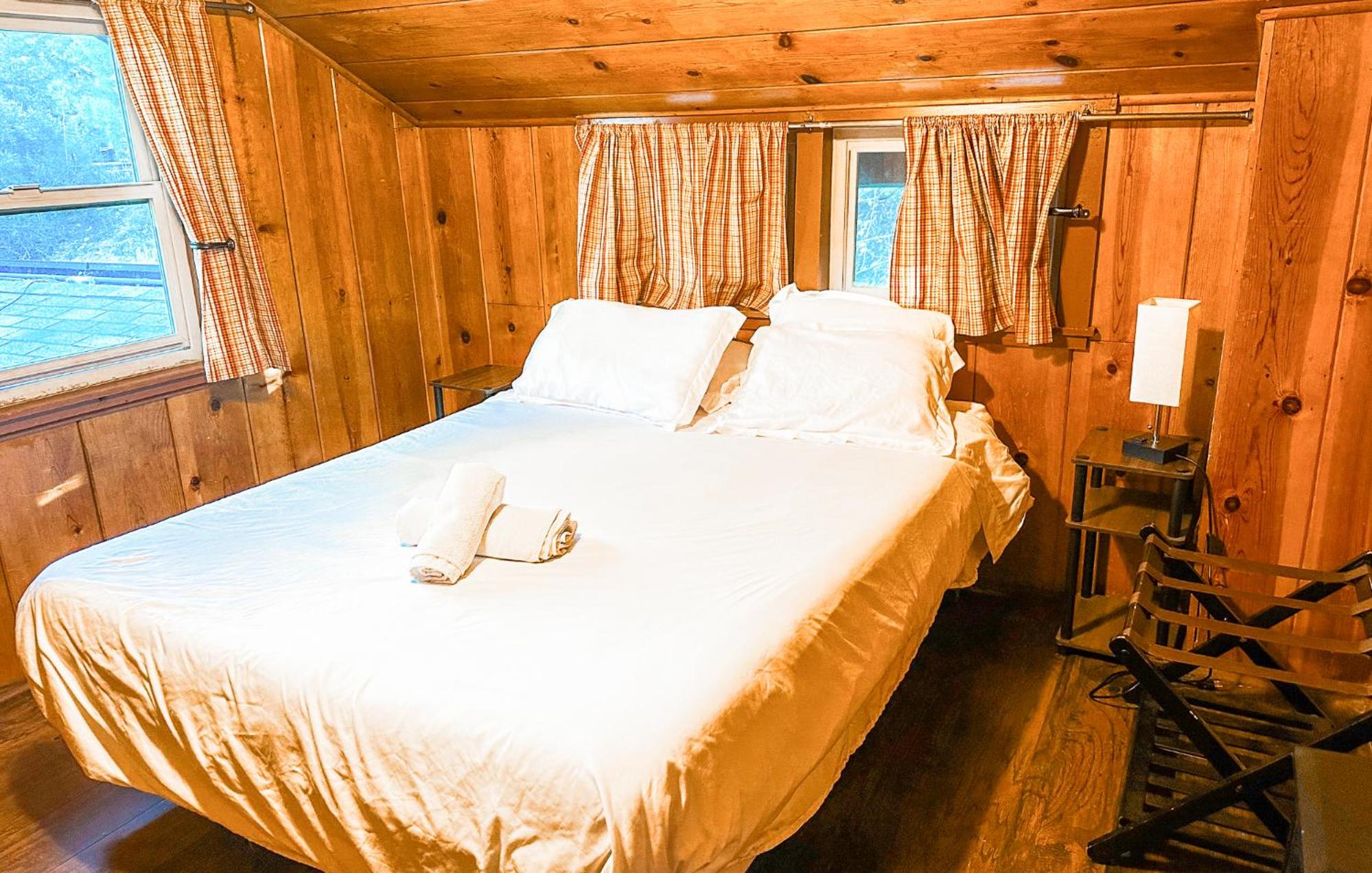 ITH Big Bear Lake Hostel & Lodge