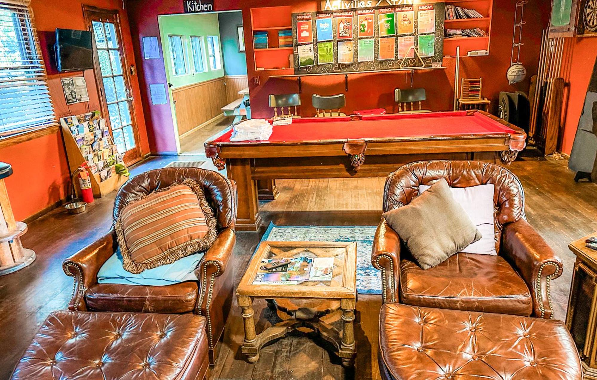 ITH Big Bear Lake Hostel & Lodge