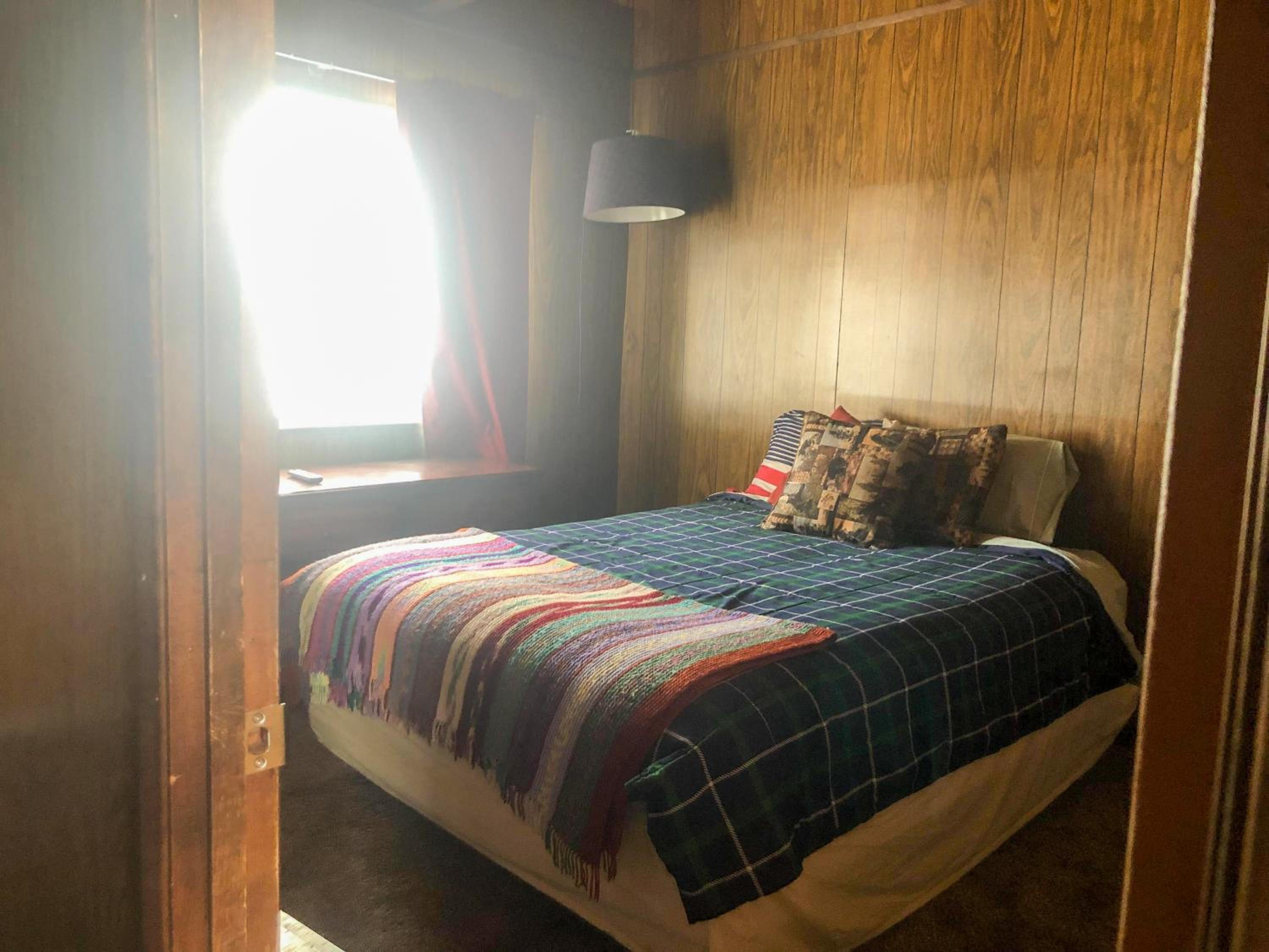 ITH Big Bear Lake Hostel & Lodge