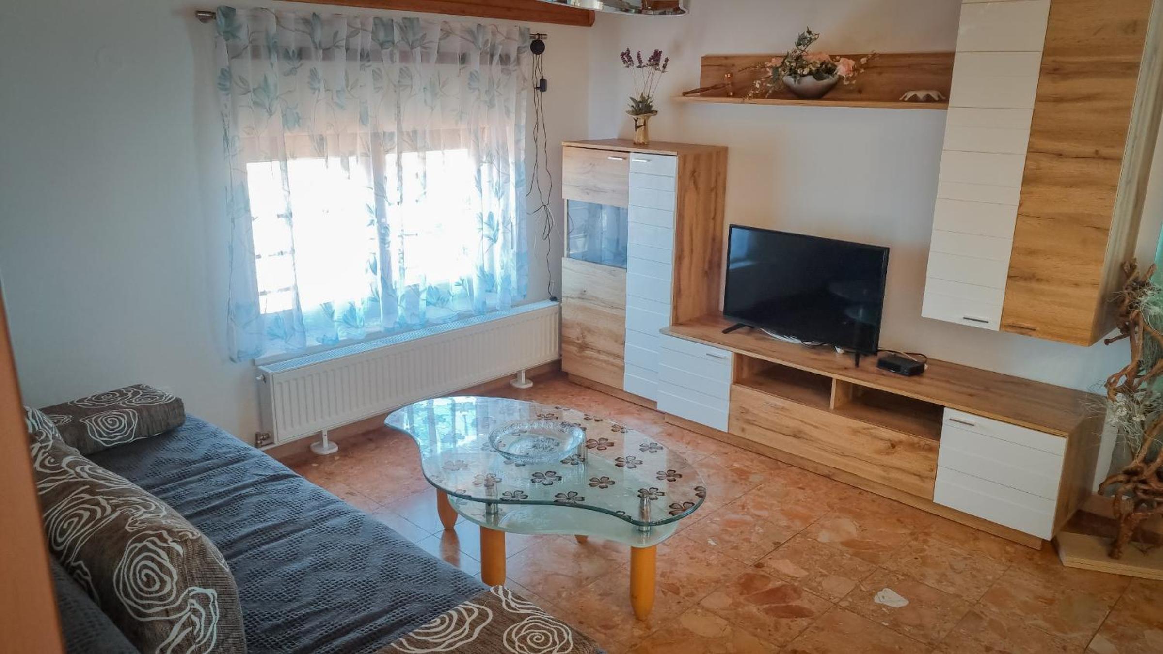 Photo 34