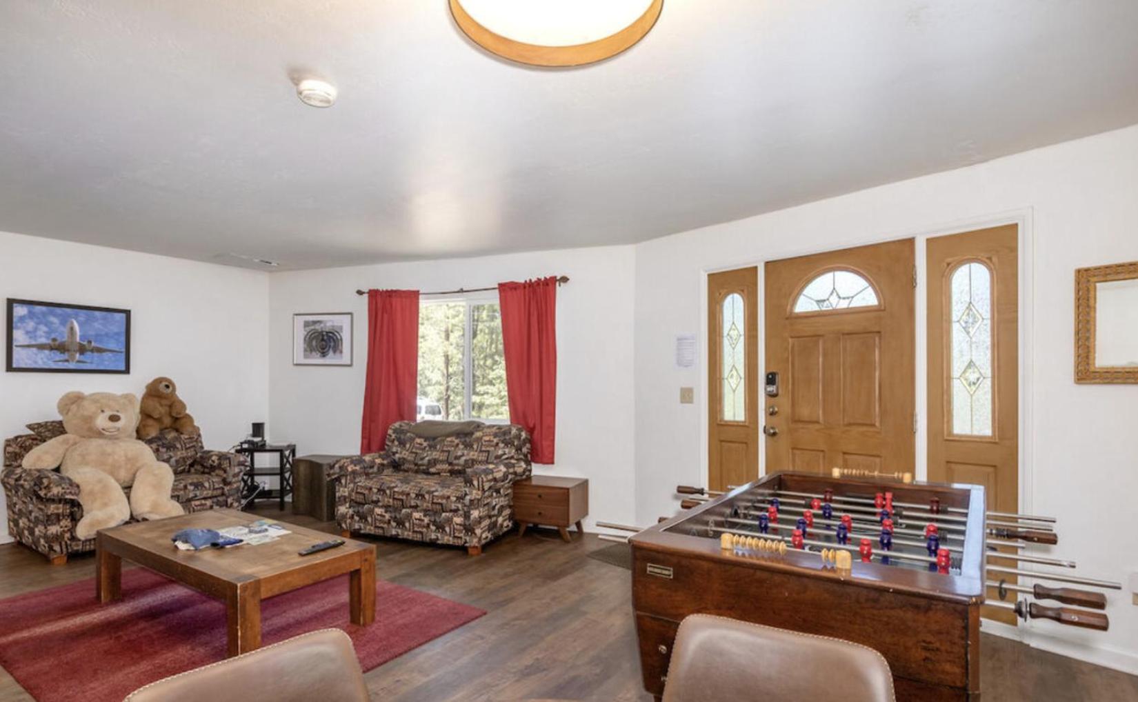 ITH Big Bear Lake Hostel & Lodge