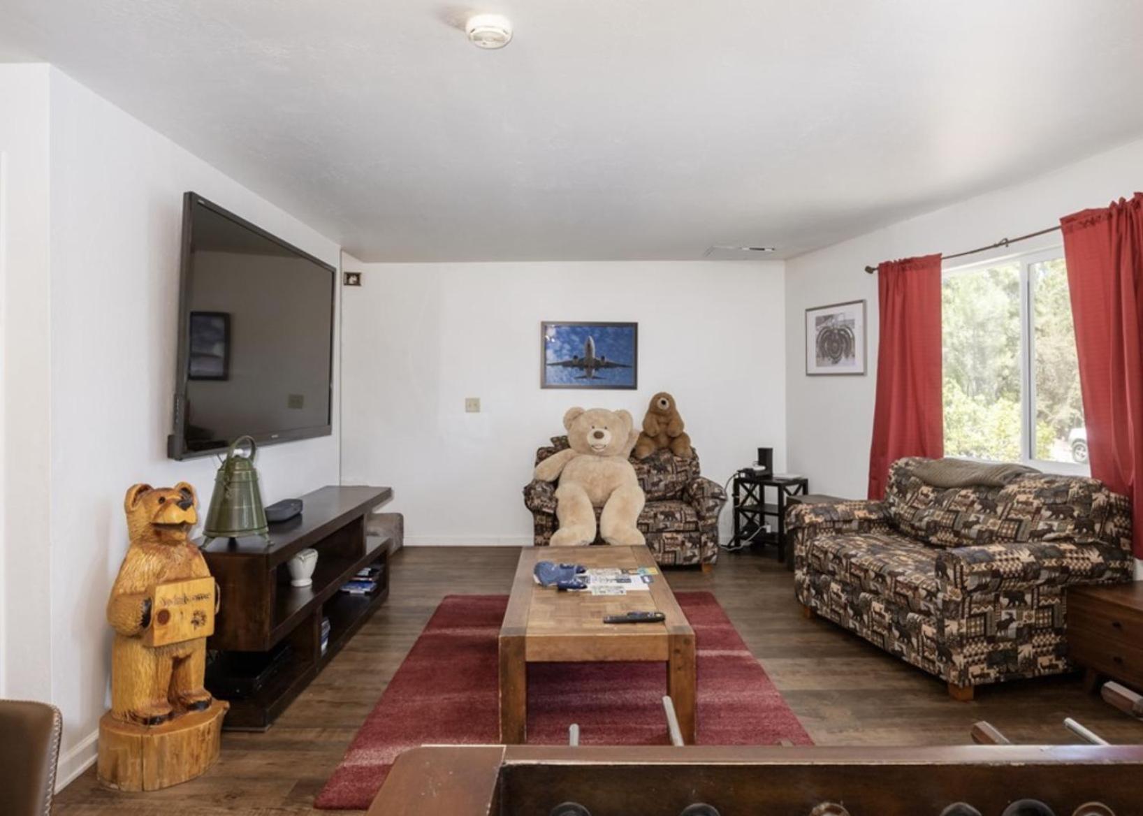 ITH Big Bear Lake Hostel & Lodge