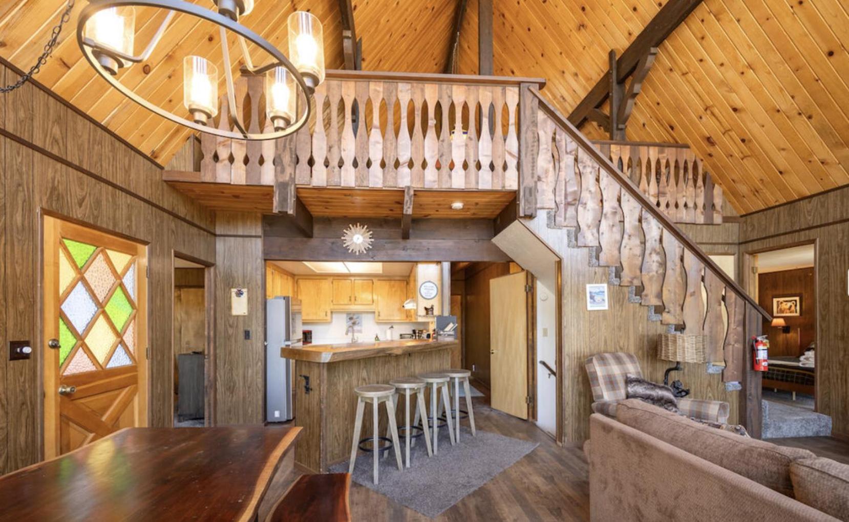 ITH Big Bear Lake Hostel & Lodge