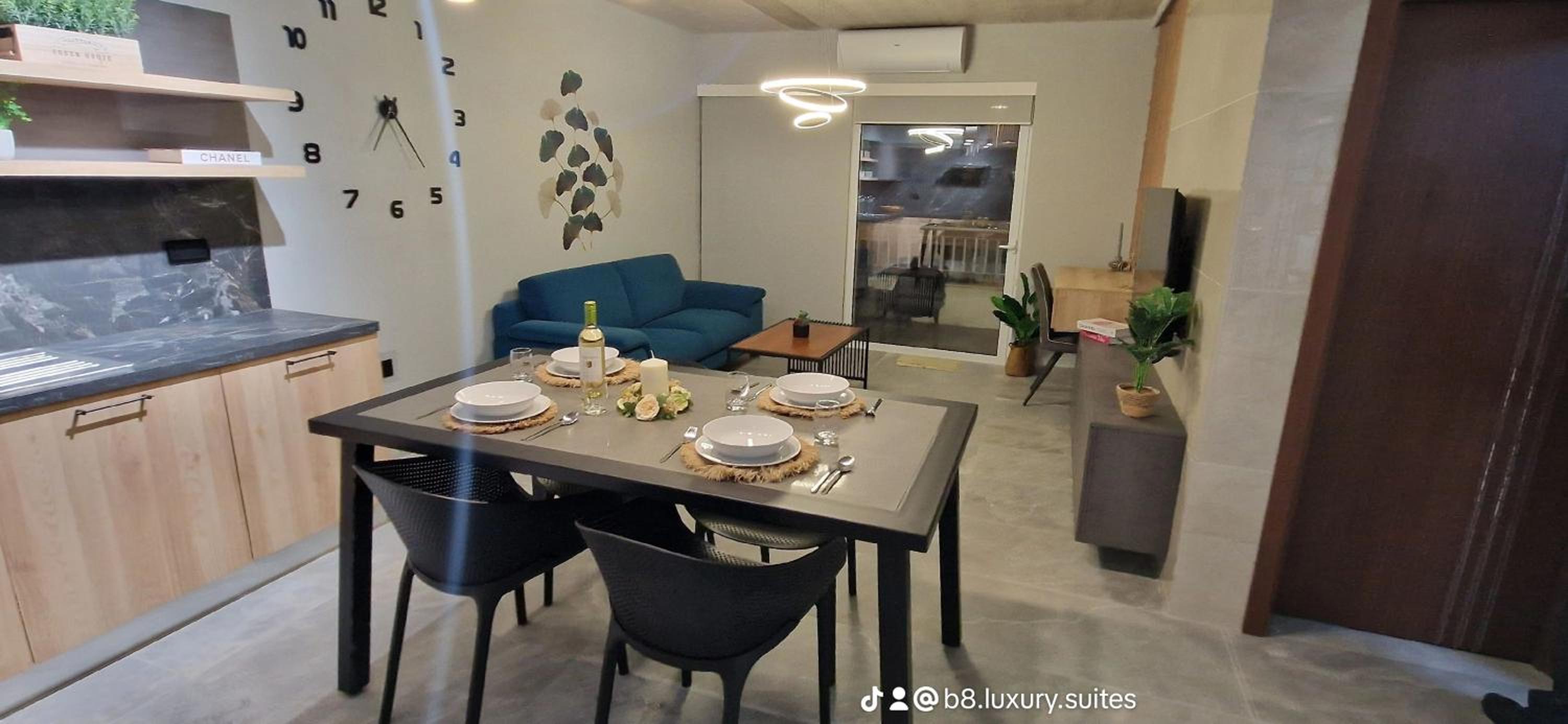B8 Seaside Luxury Apartment with terrace- NEW photo 3