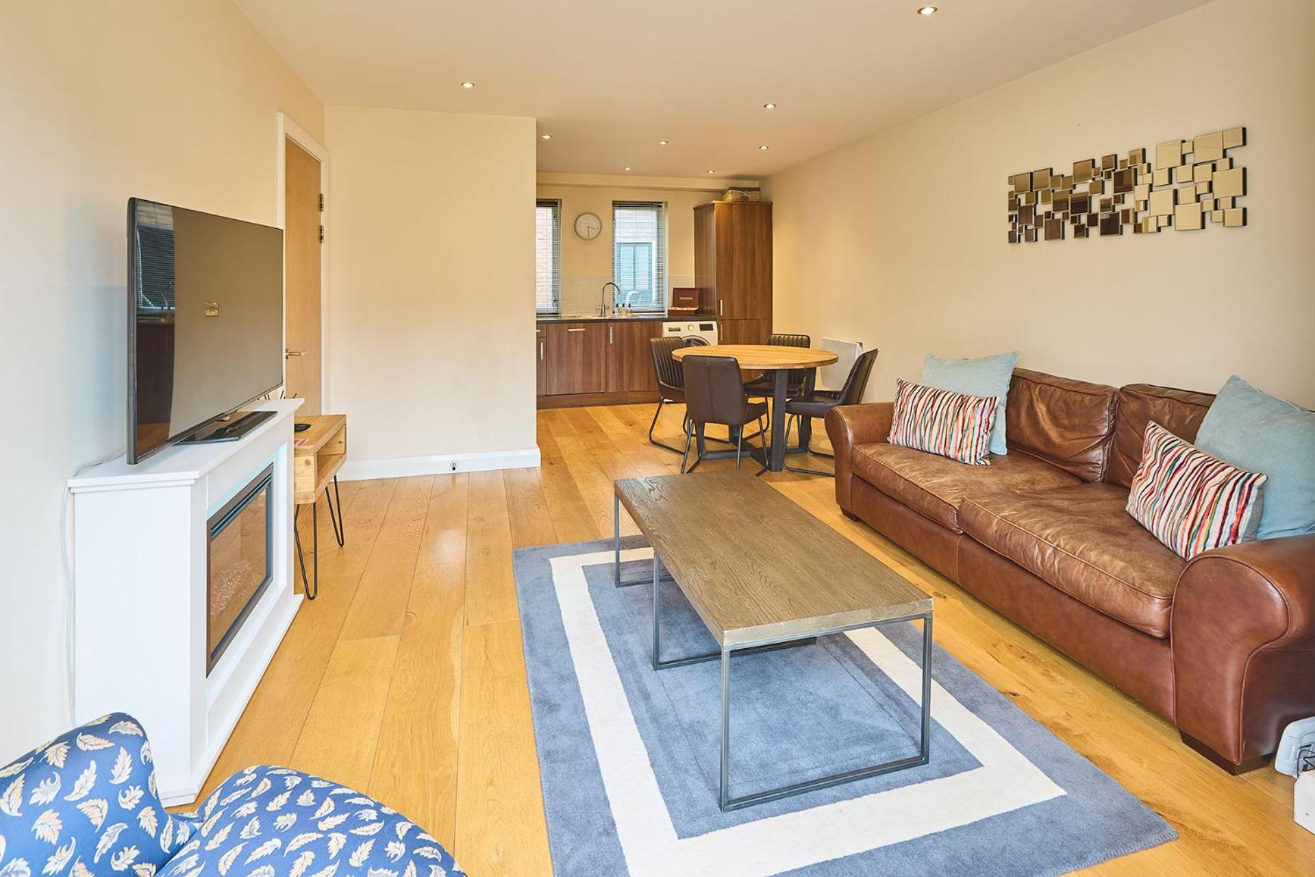 Host & Stay - Waterside view 2