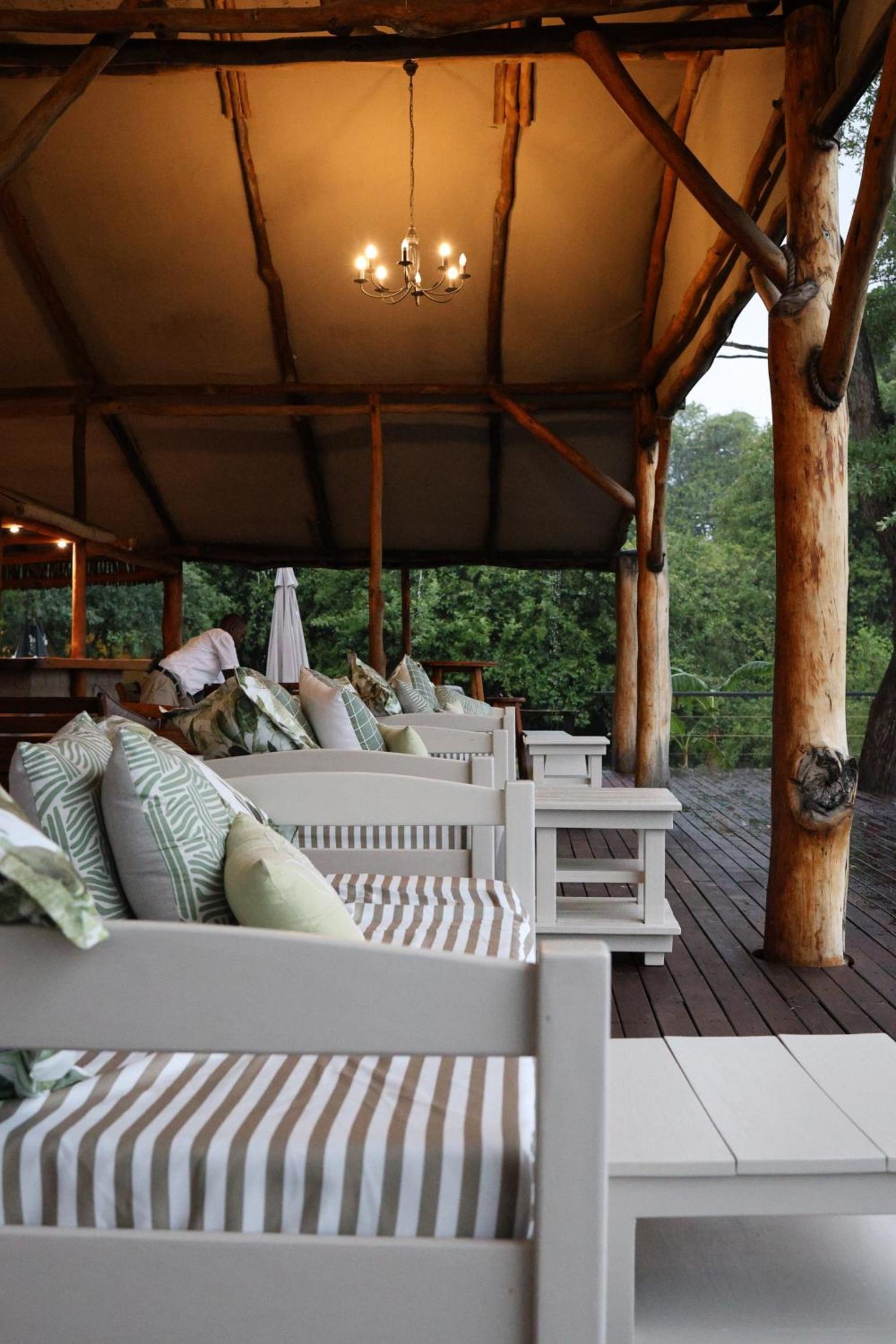 Zambezi Dusk River Facing-all inclusive-Luxury Accommodation