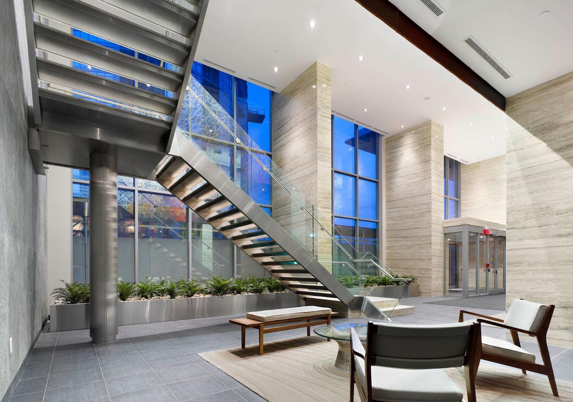 Tranquil Apartment in Downtown Toronto