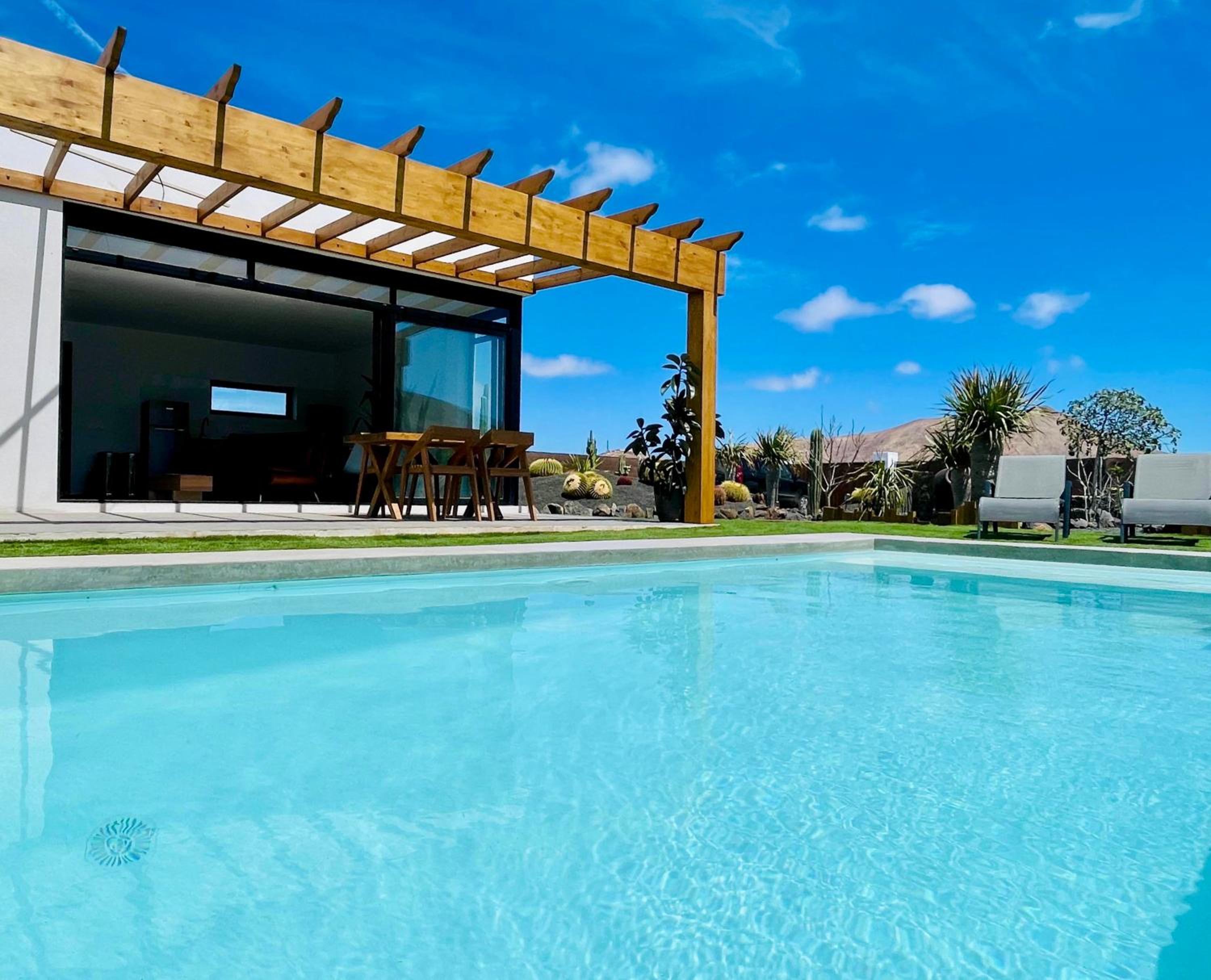 Bungalow + Piscina independiente photo 3